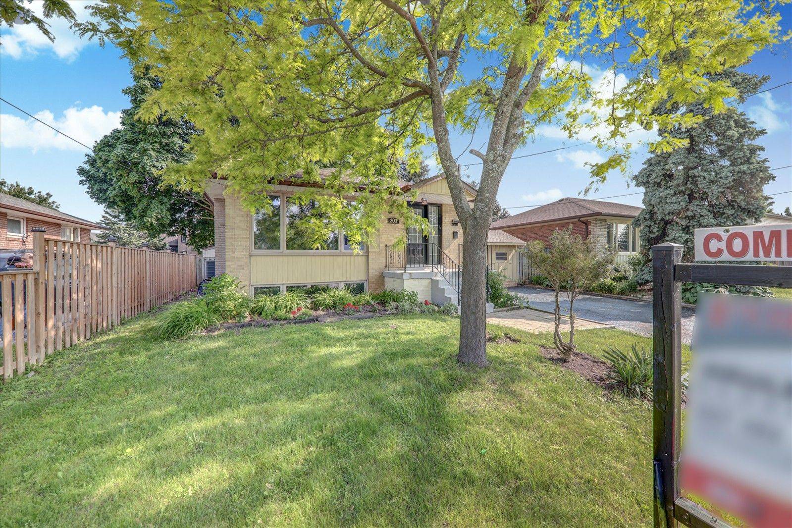 Whitby, ON L1N 3S4,203 Crawforth ST