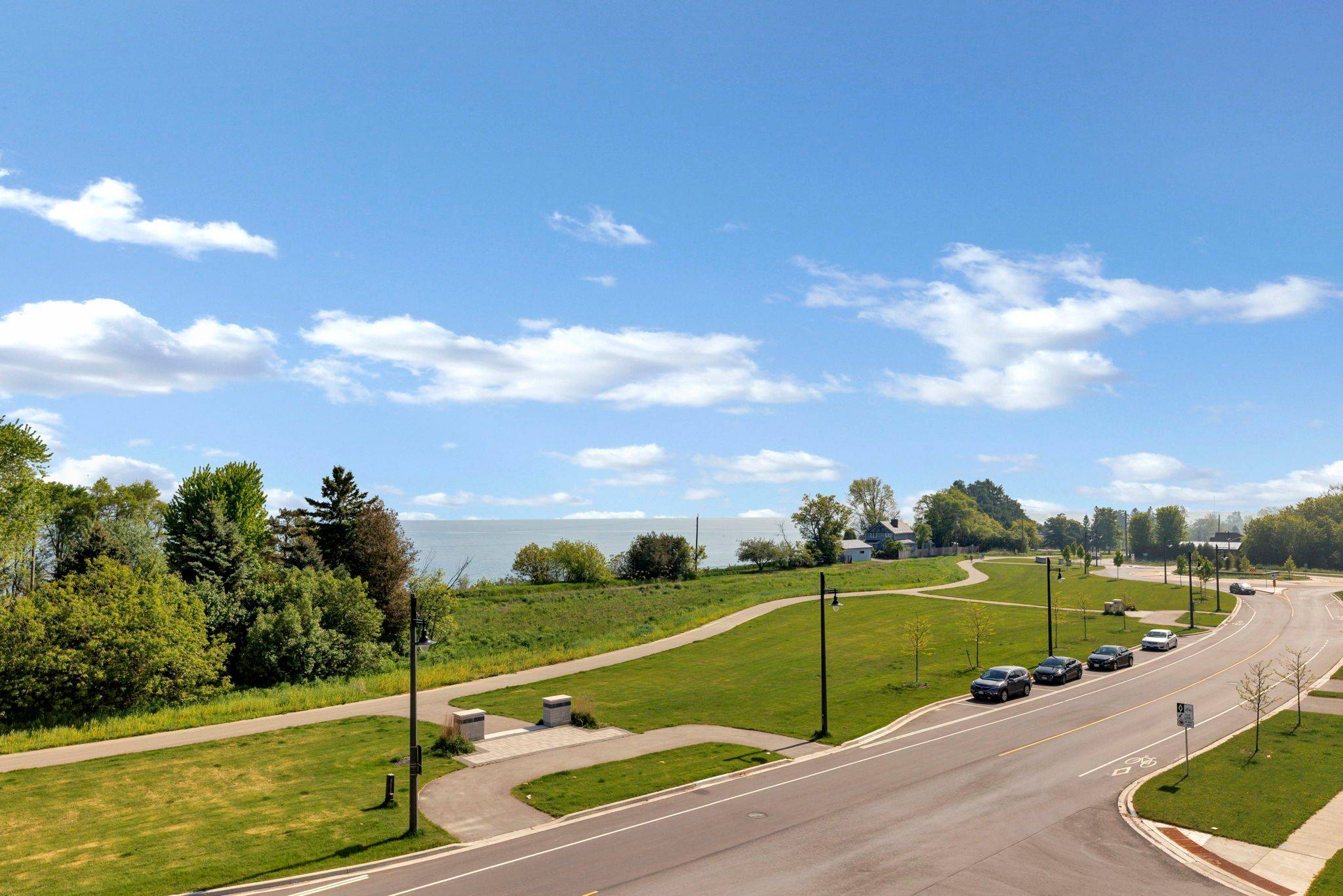 Clarington, ON L1C 4A7,3 Larkin LN