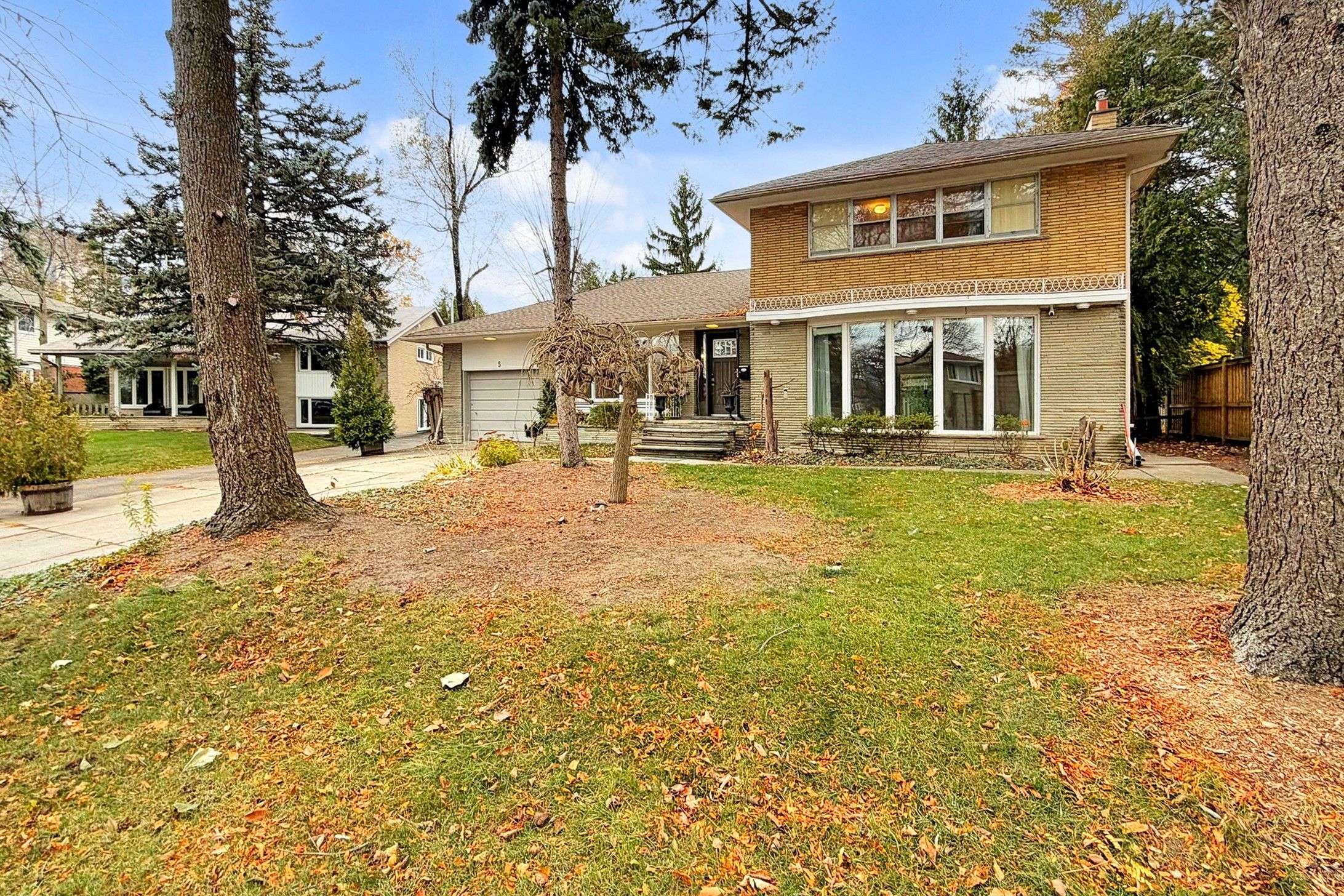 Toronto C15, ON M2K 1L8,5 Morewood CRES