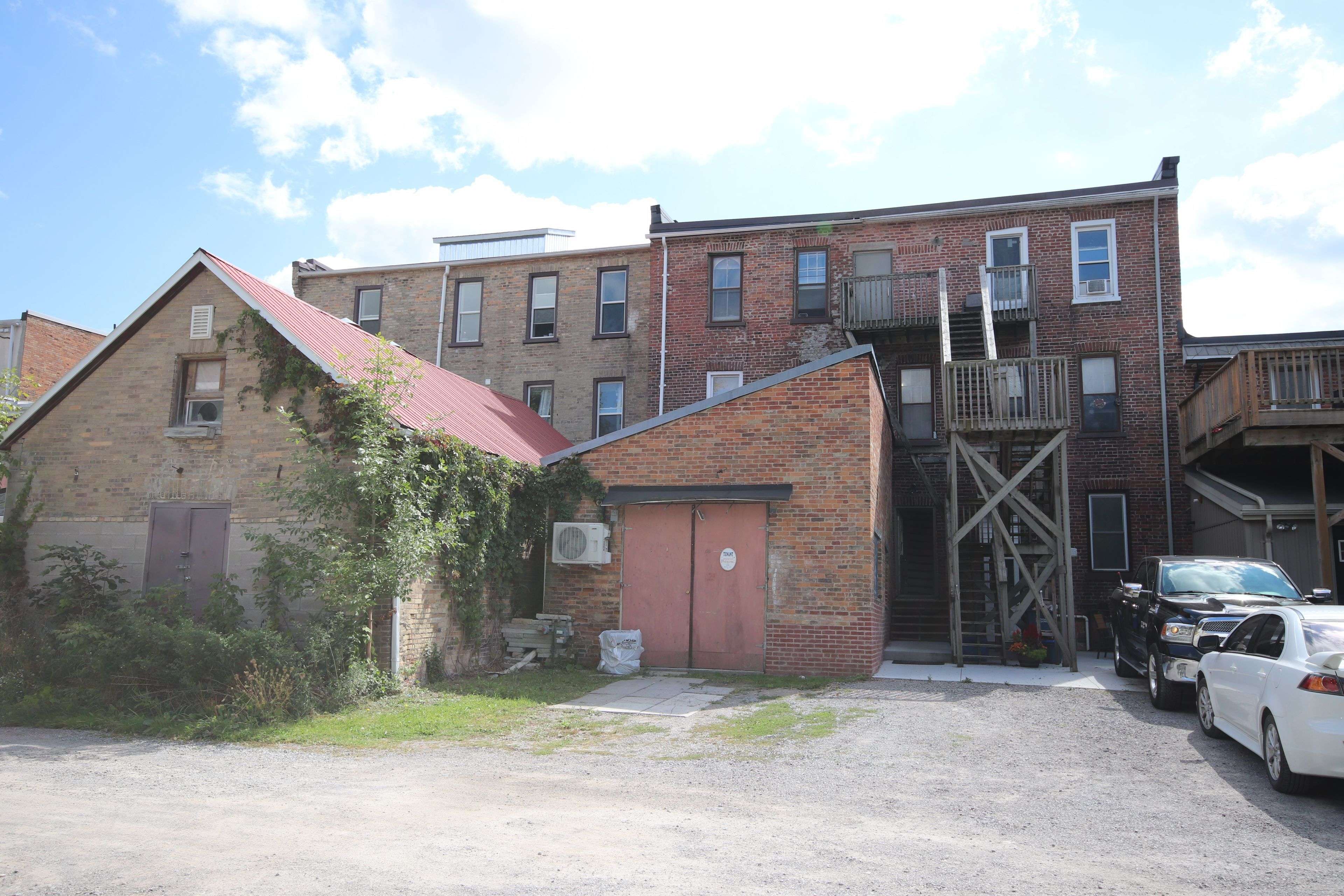 Cavan Monaghan, ON L0A 1G0,28 King ST E