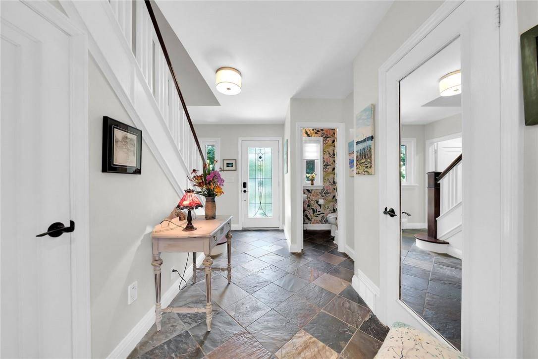 Norfolk, ON N3Y 3L5,14 Simcoe BLVD