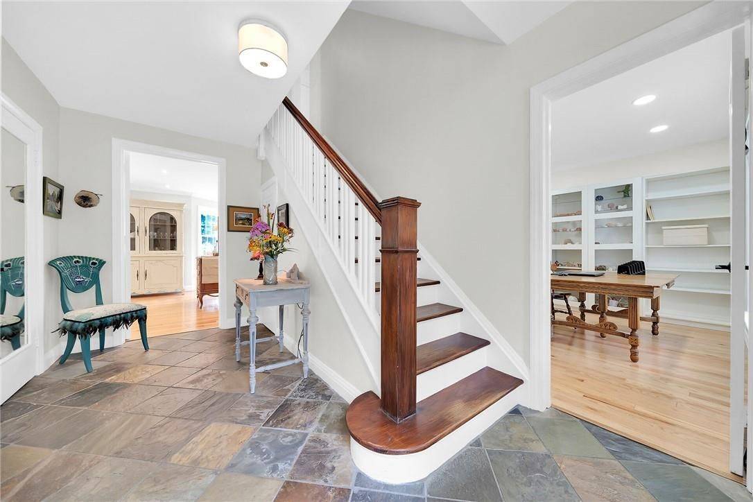 Norfolk, ON N3Y 3L5,14 Simcoe BLVD