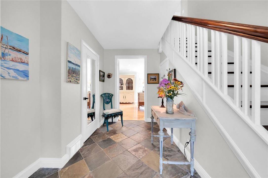 Norfolk, ON N3Y 3L5,14 Simcoe BLVD