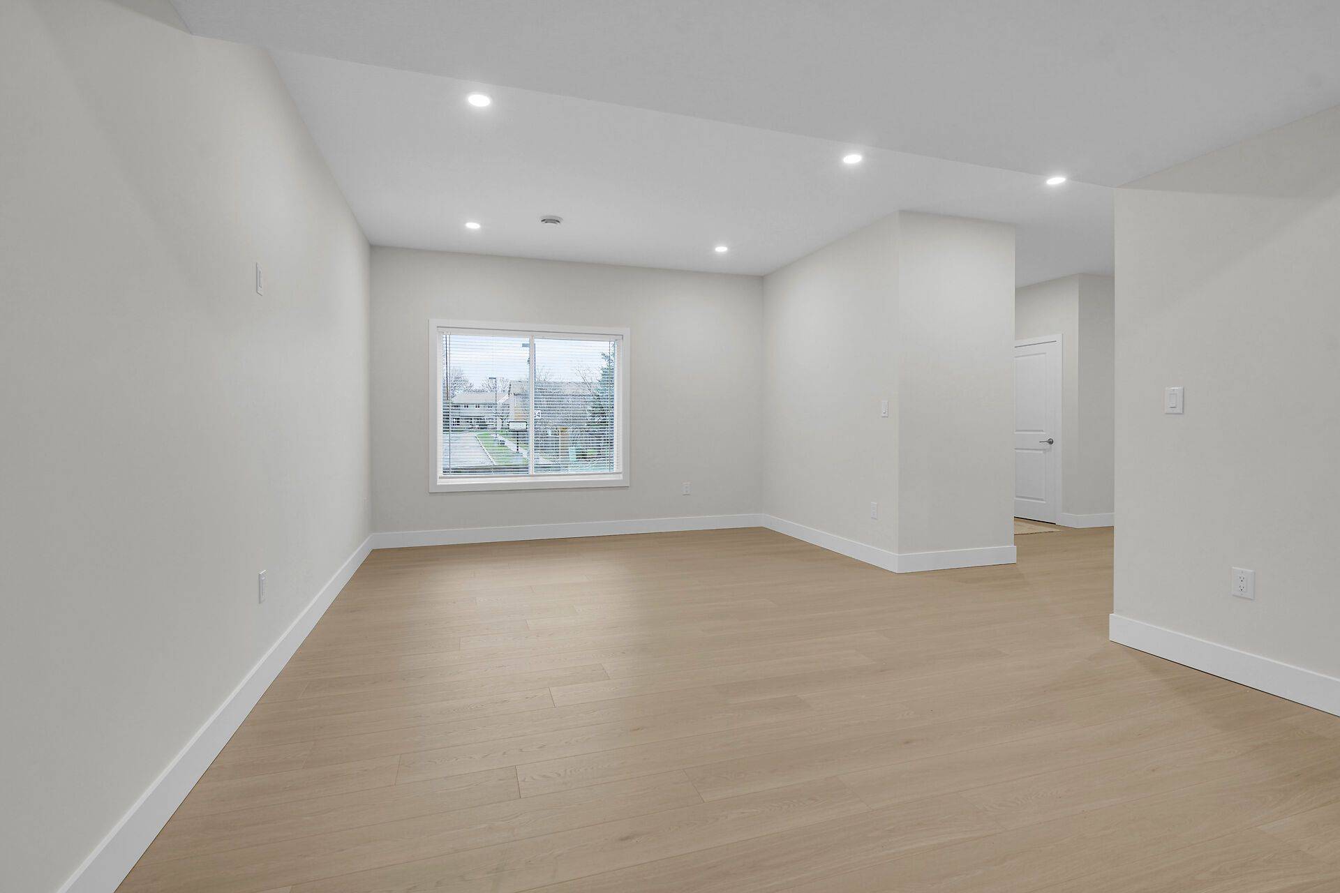 London East, ON N5V 0C9,143 Marconi CT