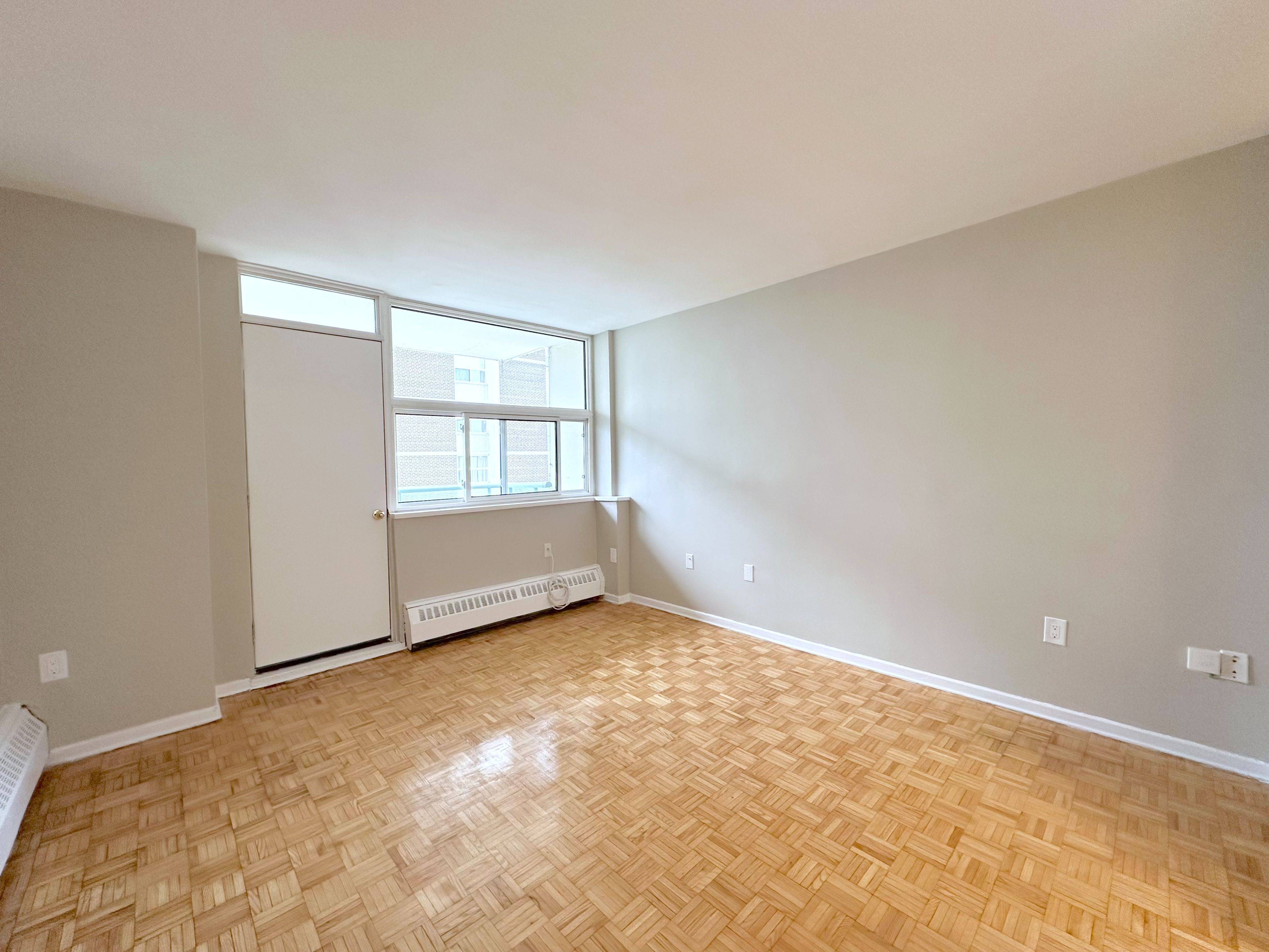 Toronto C08, ON M4X 1K1,99 Howard ST #803