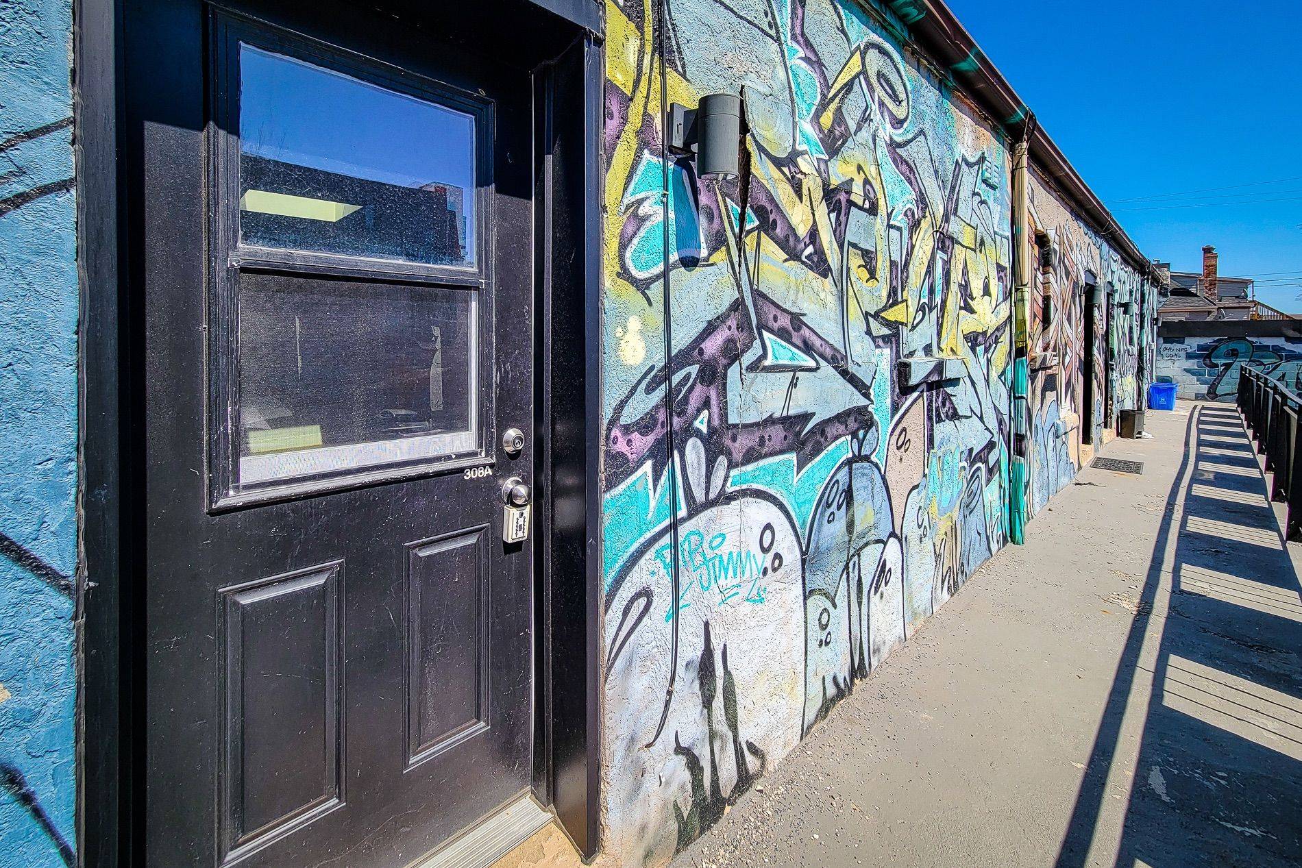 Hamilton, ON L8L 2X5,308 Barton ST E #A