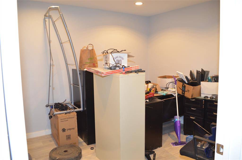 Mabank, TX 75143,15821 E Highway 175