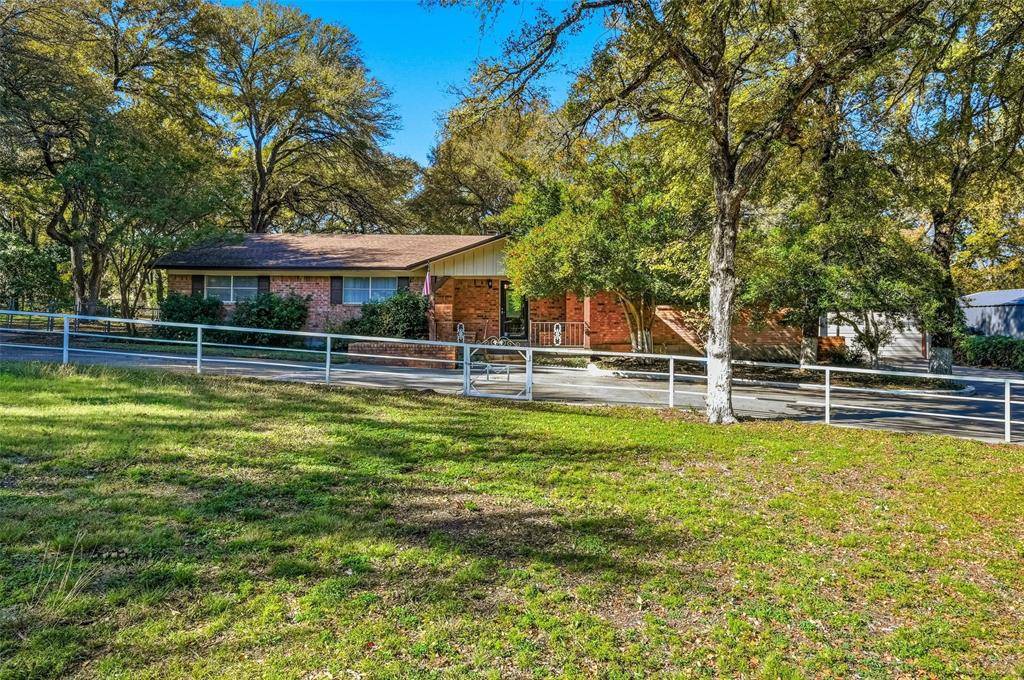 Azle, TX 76020,1508 Red Oak Circle