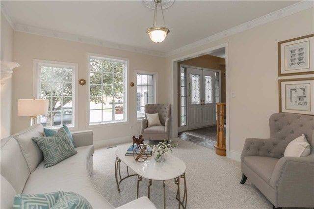 Newmarket, ON L3X 1N2,704 Foxcroft BLVD