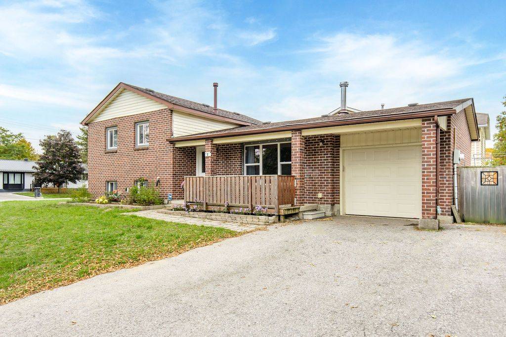 Essa, ON L0M 1B0,6 Duckworth ST