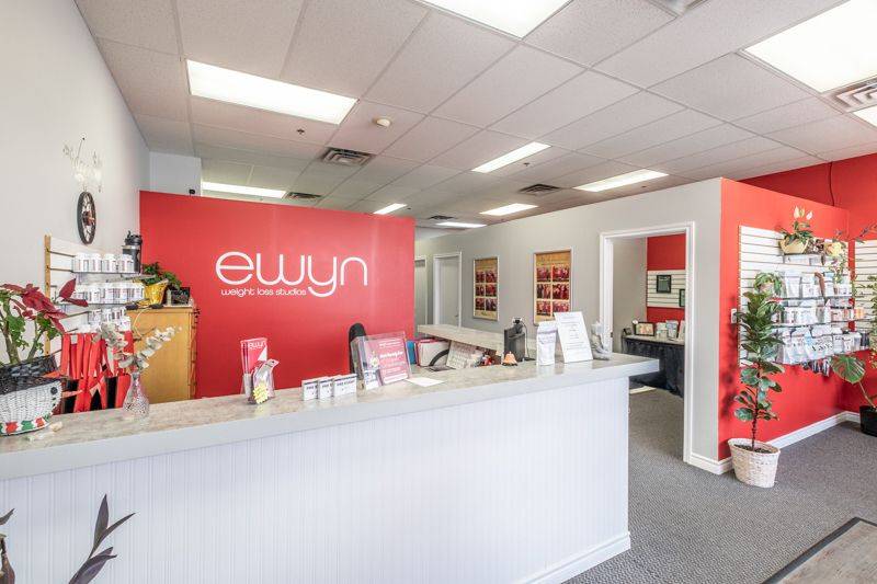 Barrie, ON L4N 7Z9,353 Anne ST N ##4