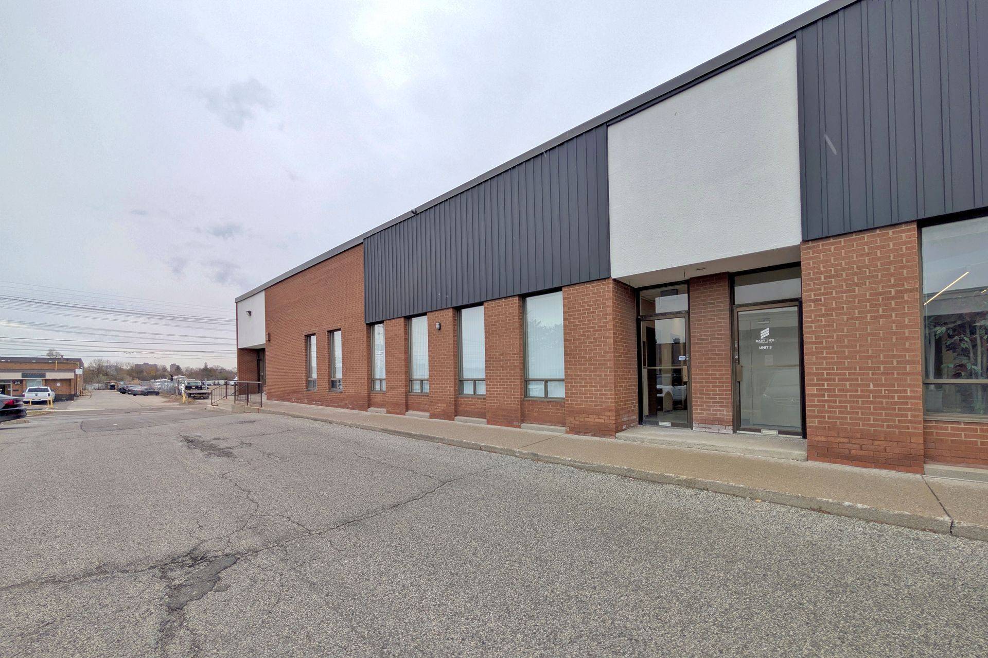 Toronto W10, ON M9V 4A8,20 Baywood RD #2