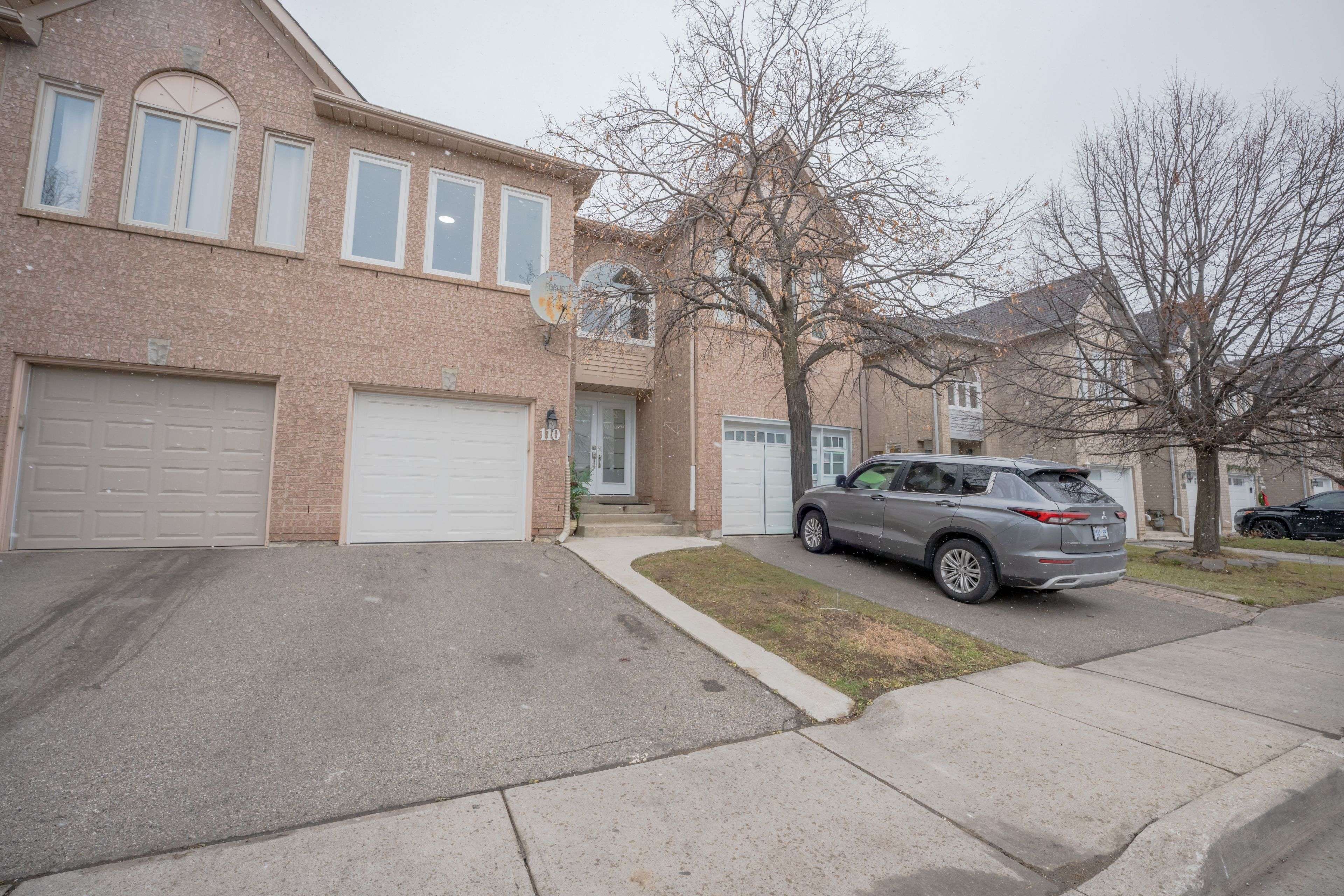 Brampton, ON L6X 4N6,110 Goldenlight CIR