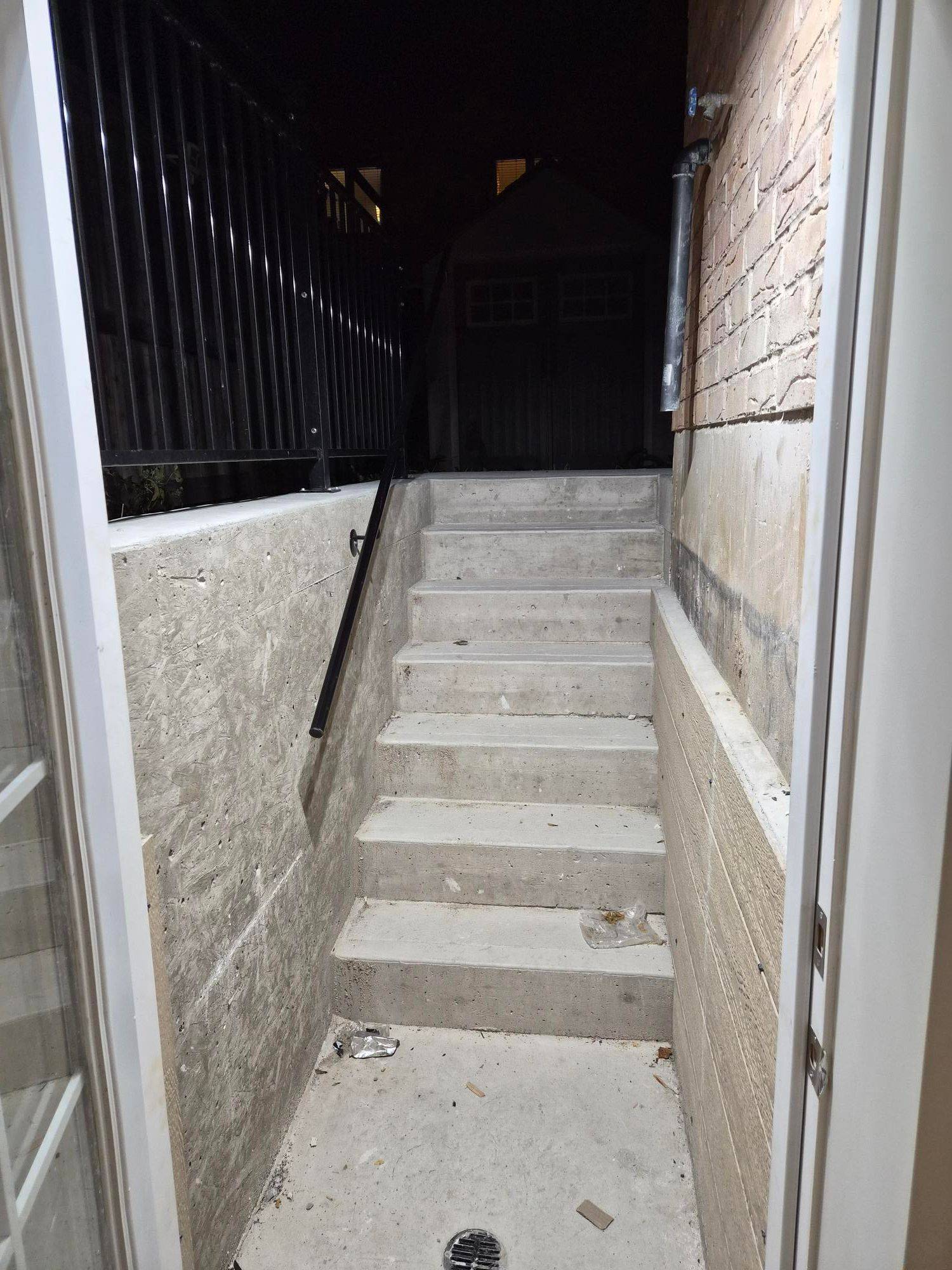 Milton, ON L9T 7Y5,362 Landsborough AVE #Bsmt