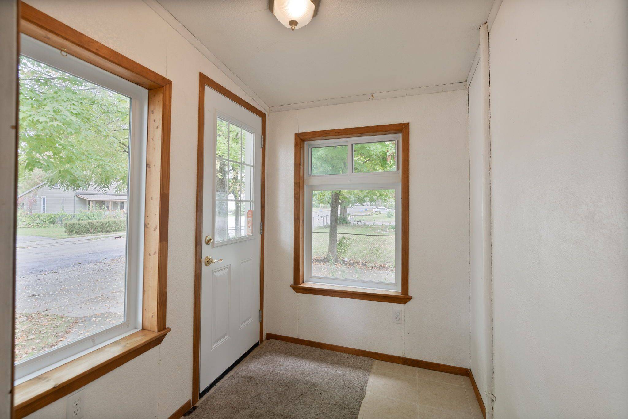 London South, ON N6J 1P1,25 Langarth ST W