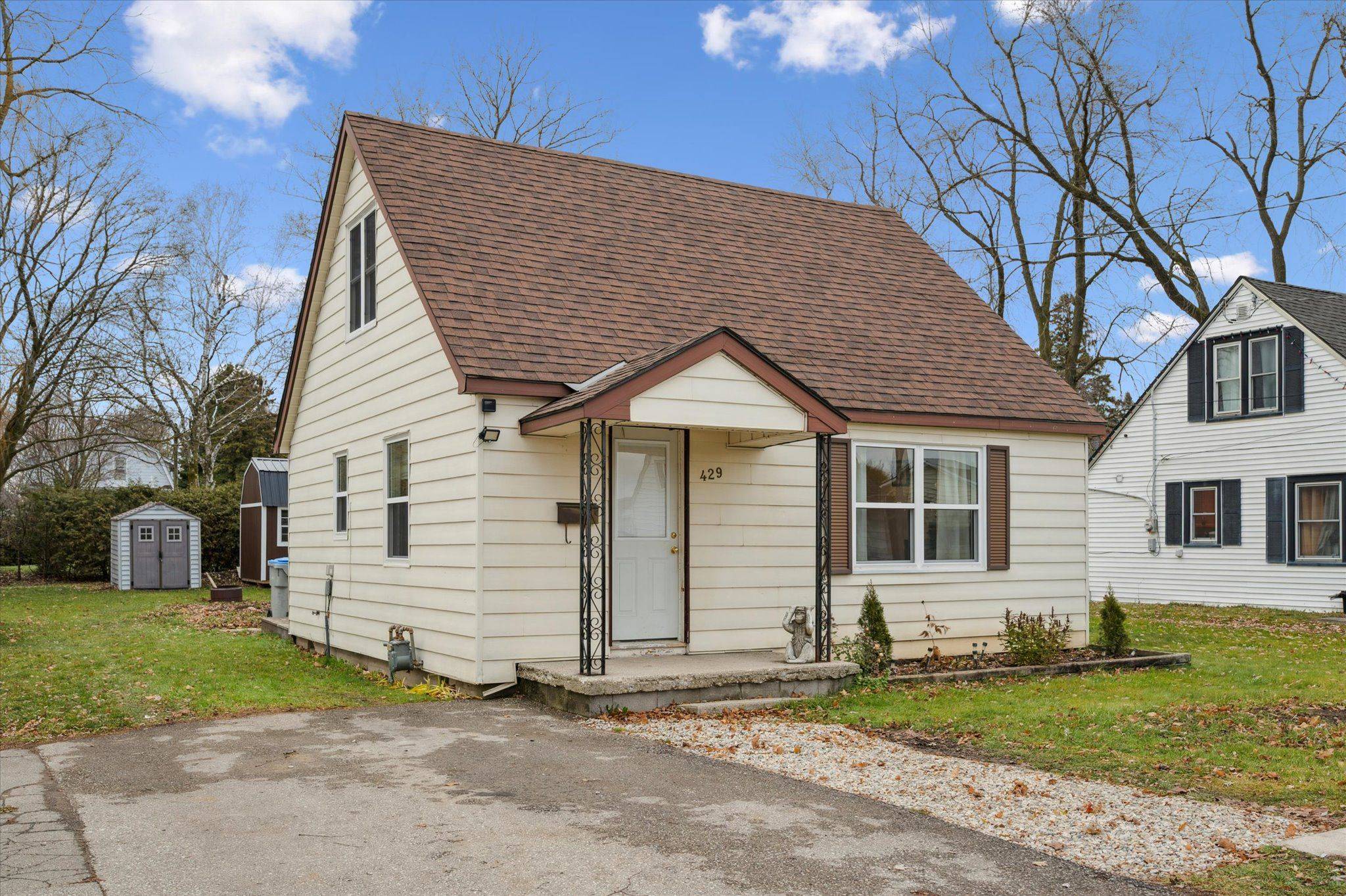 North Perth, ON N4W 2G4,429 Clayton ST