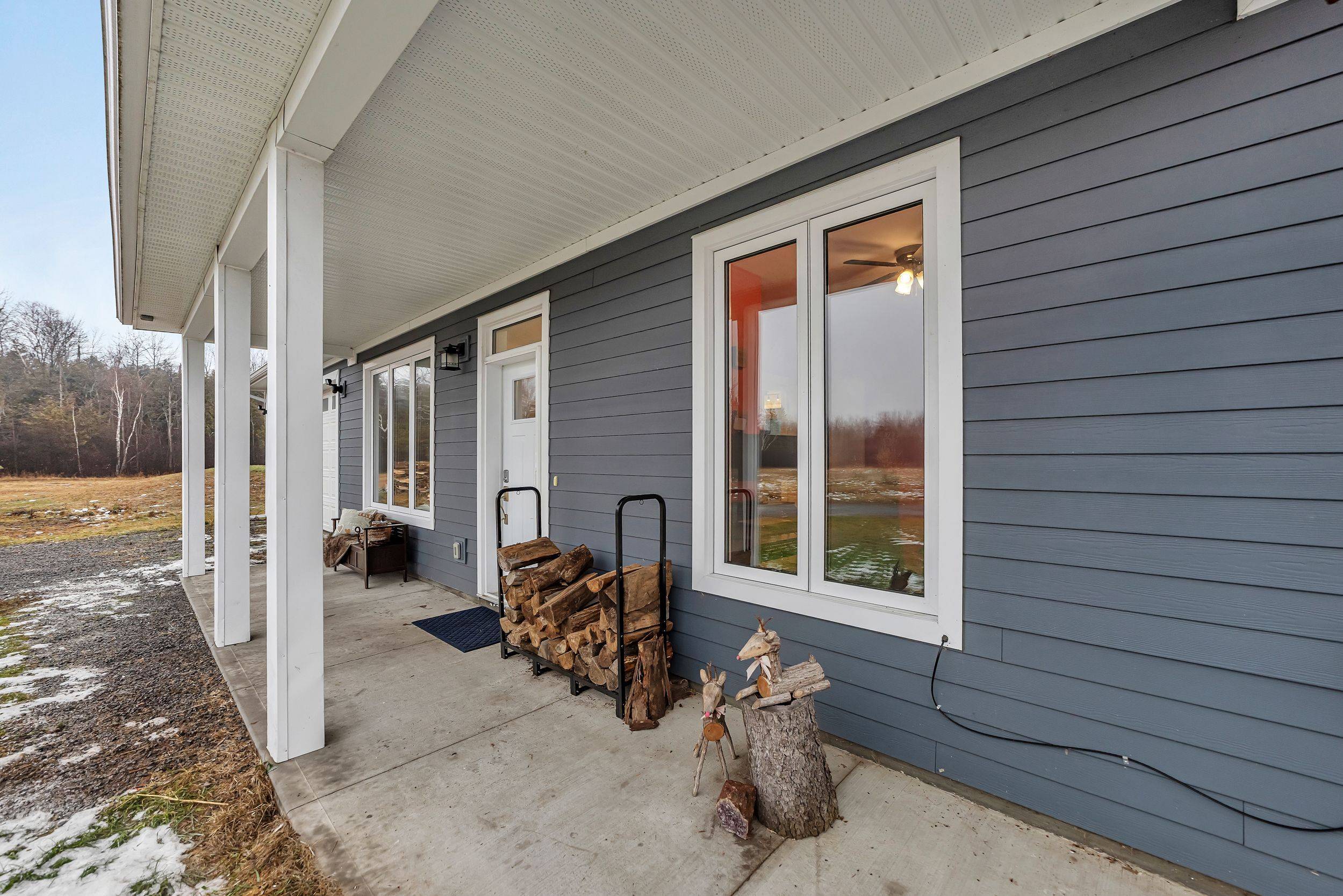 Merrickville-wolford, ON K0G 1N0,998 Pioneer RD