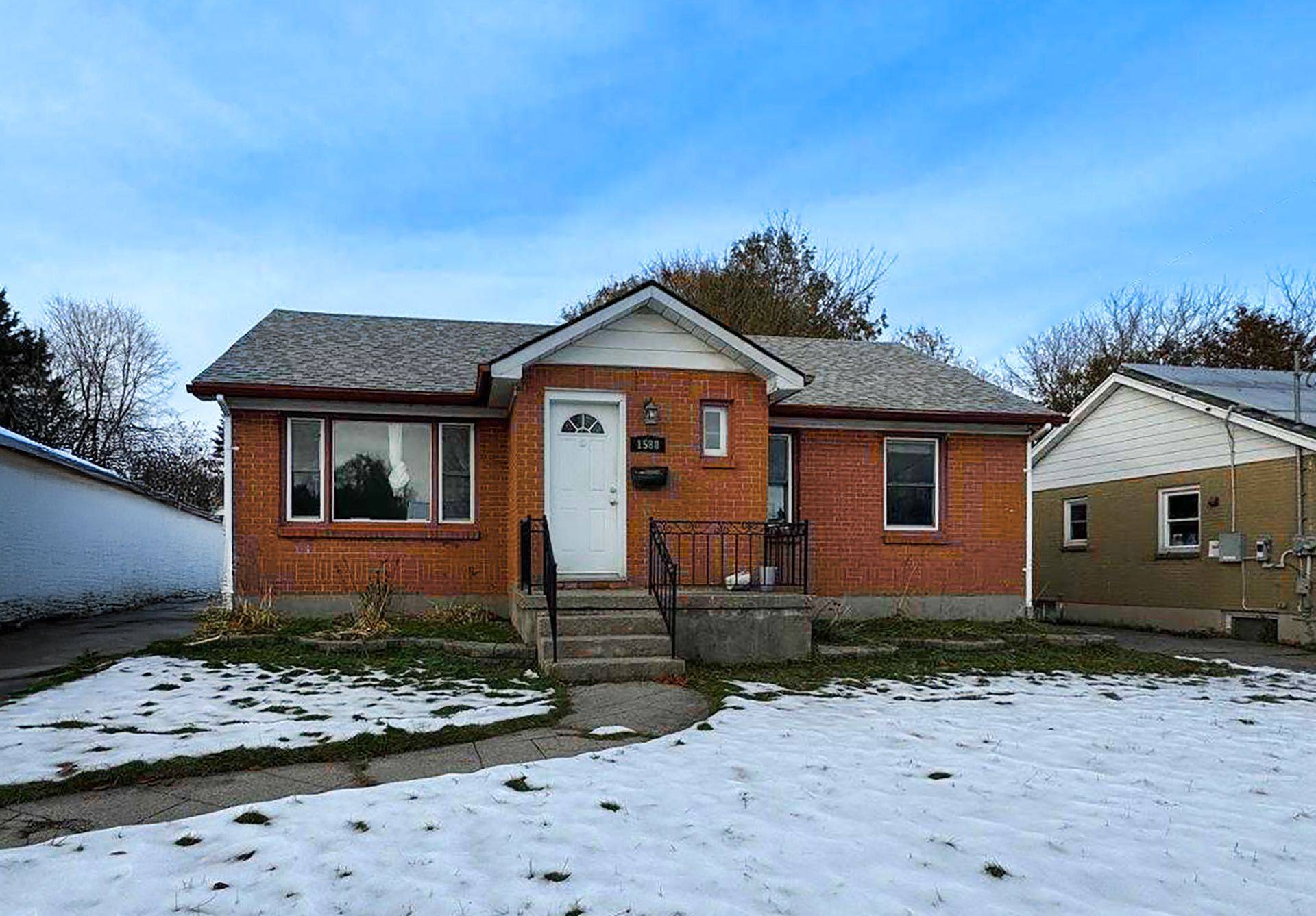 London East, ON N5V 1Y5,1588 Hansuld ST