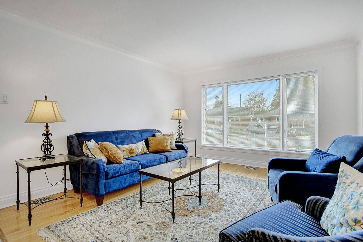 Beacon Hill North - South And Area, ON K1J 7L5,13 Dunham ST