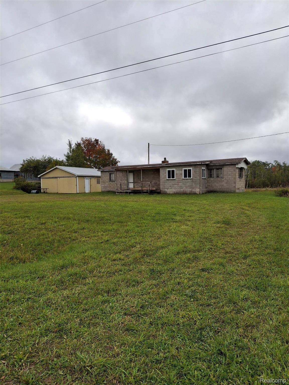 Cheboygan, MI 49721,8596 Ross RD