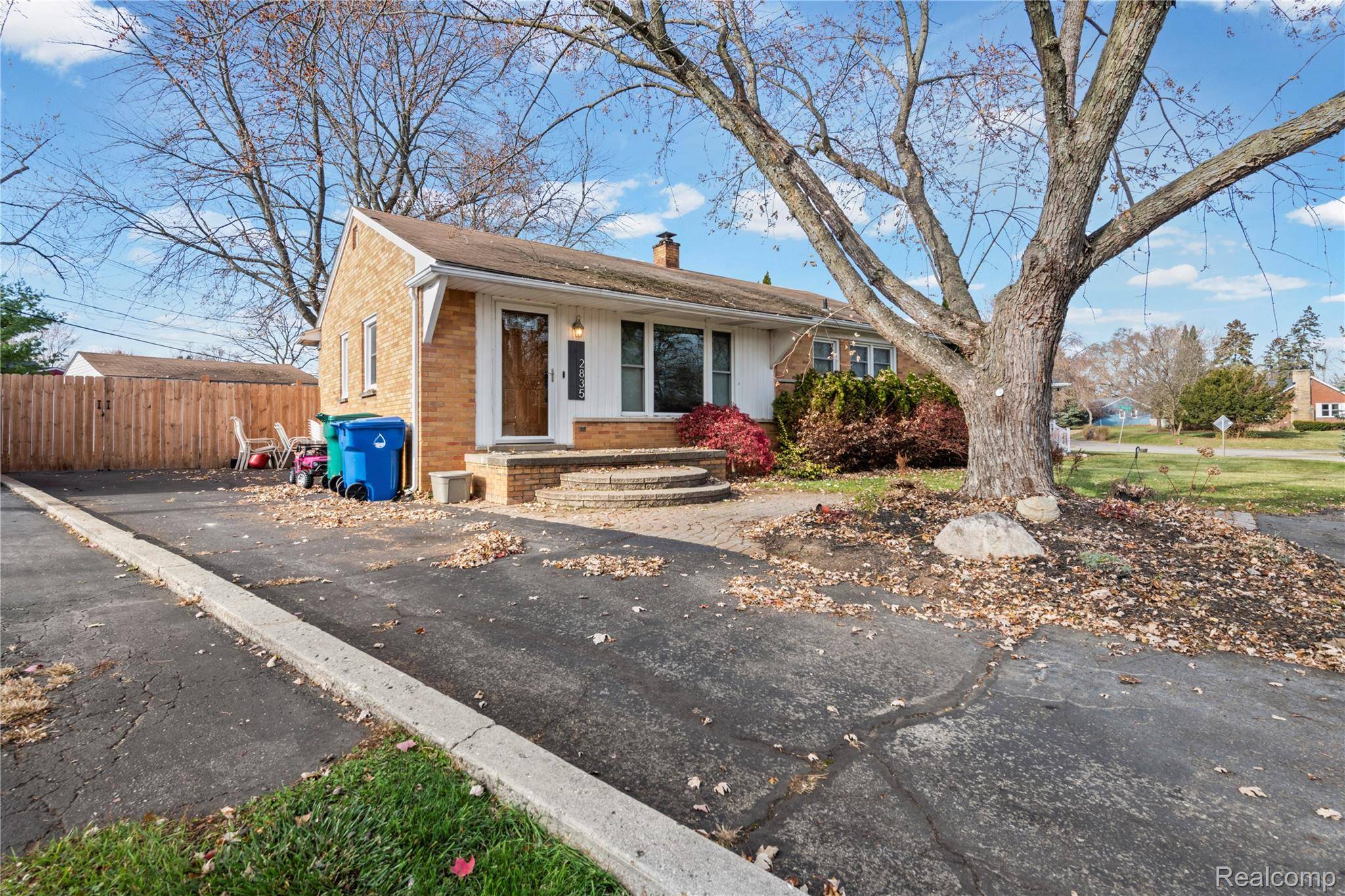 Waterford, MI 48328,2835 Otsego RD