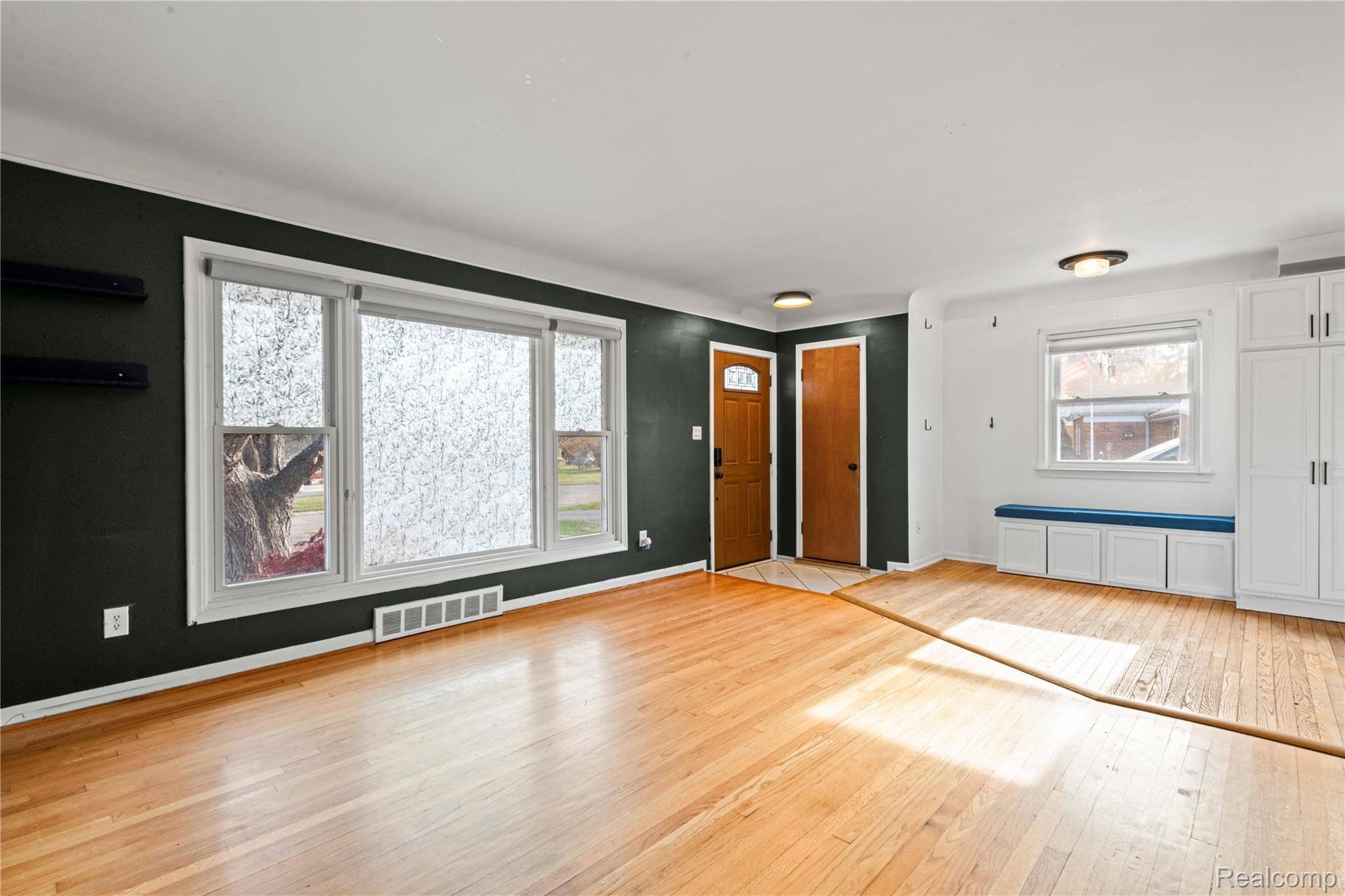 Waterford, MI 48328,2835 Otsego RD