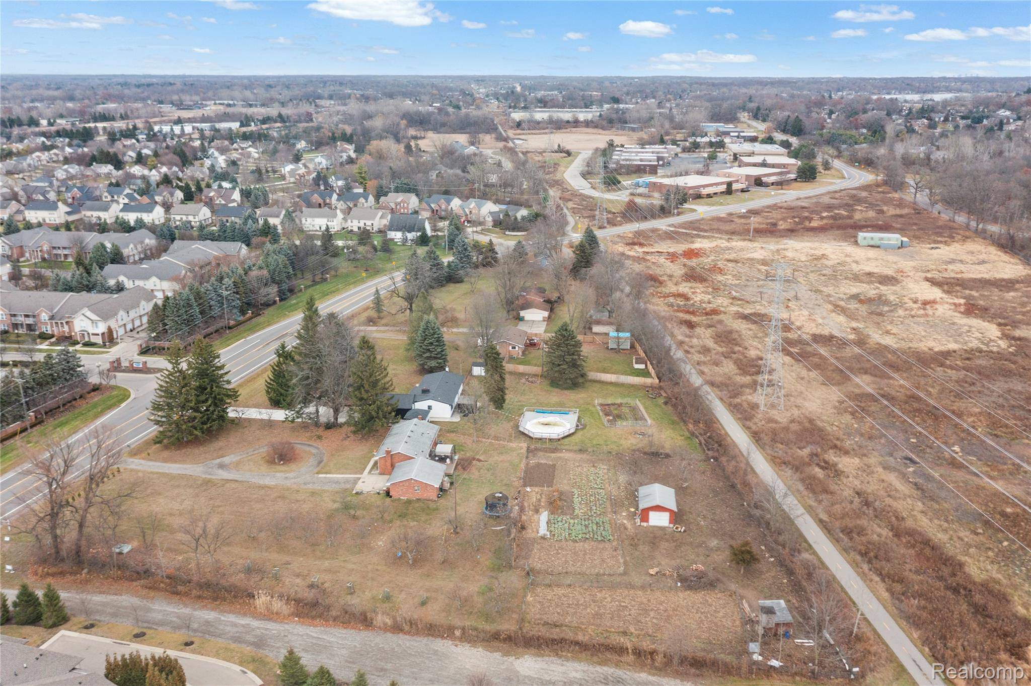 Commerce Twp, MI 48390,2041 W Maple Road