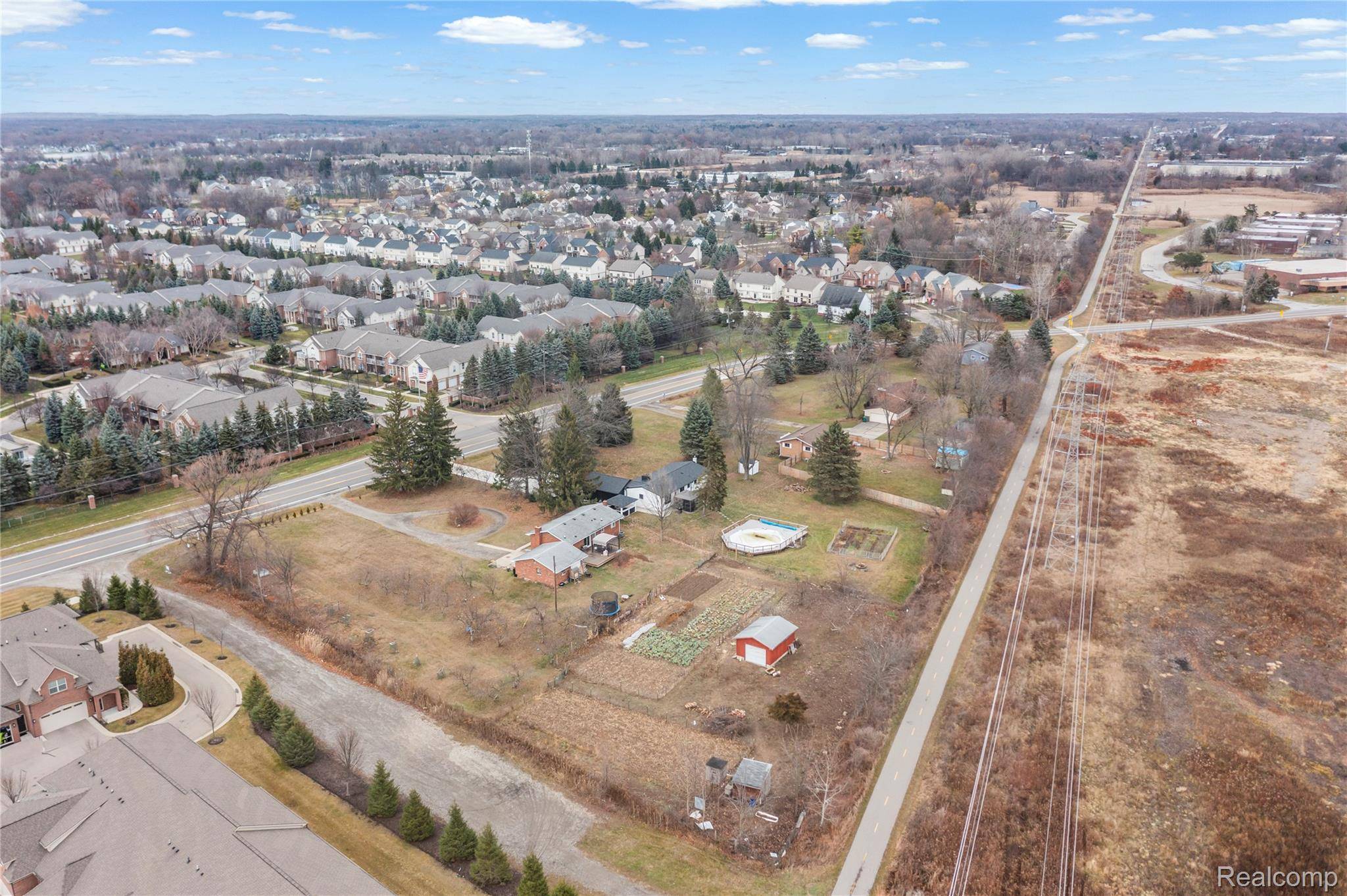 Commerce Twp, MI 48390,2041 W Maple Road