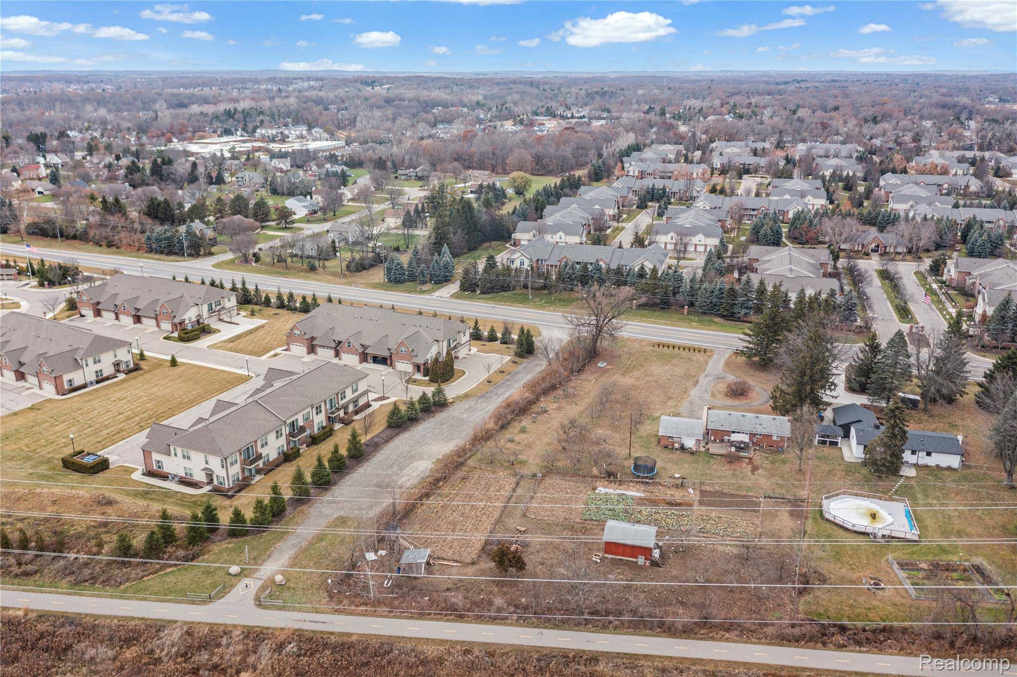 Commerce Twp, MI 48390,2041 W Maple Road