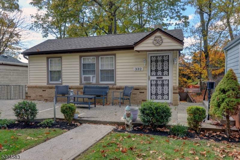 Hopatcong Boro, NJ 07843,332 Elmira Trl