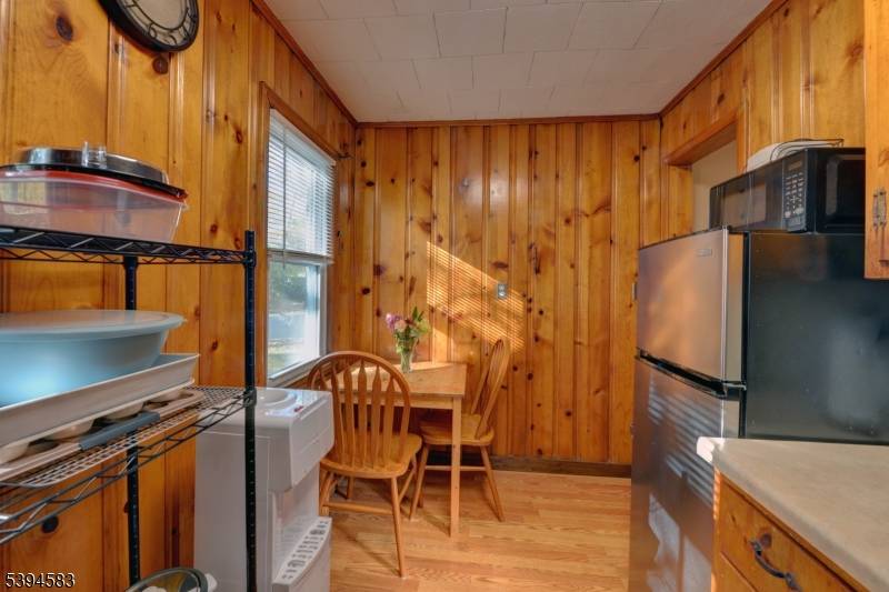 Hopatcong Boro, NJ 07843,332 Elmira Trl