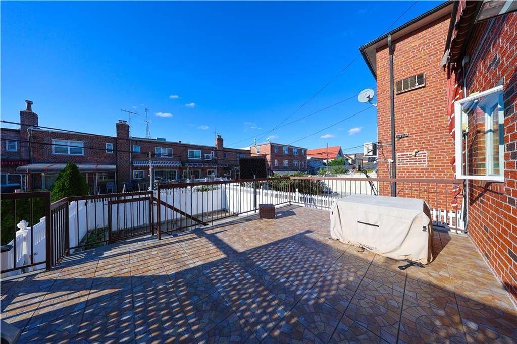 Brooklyn, NY 11228,332 Bay 10th ST