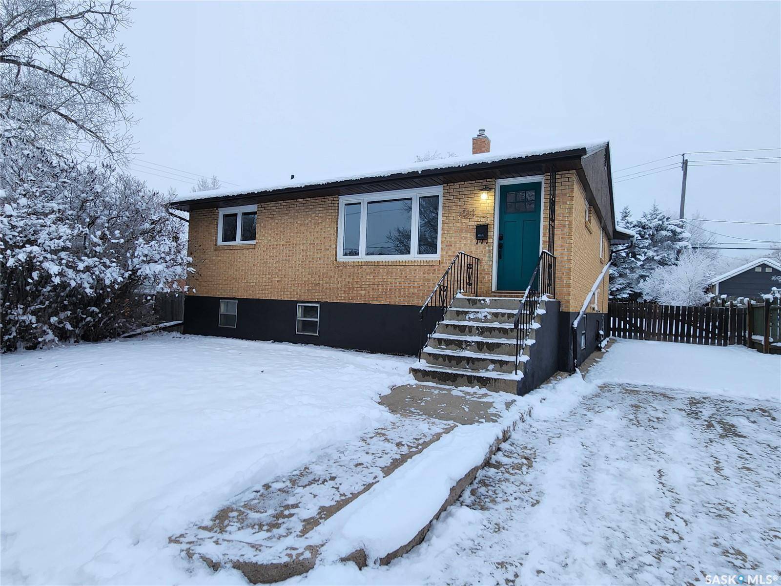 Estevan, SK S4A 0J5,1533 Young STREET