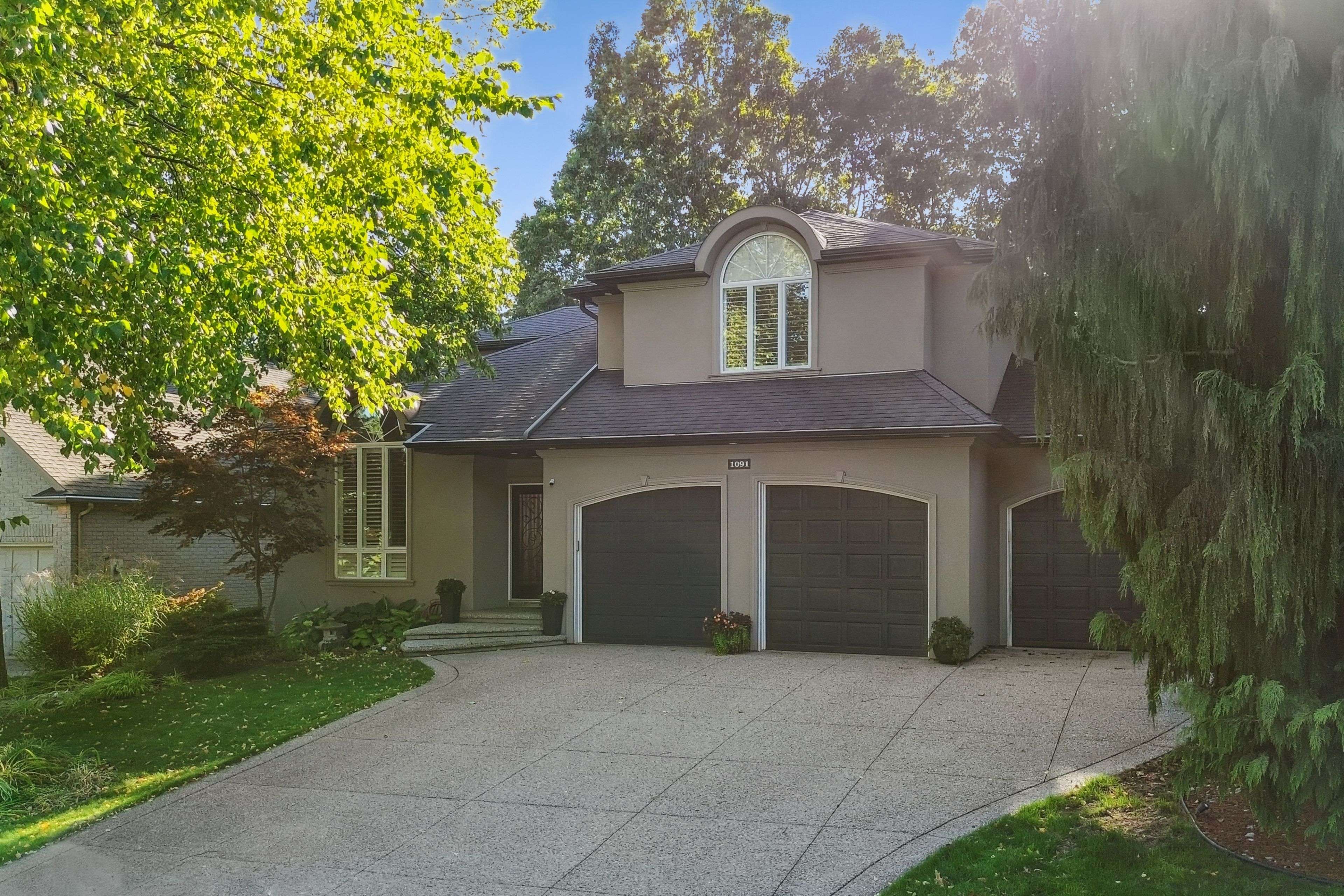 Burlington, ON L7P 4W4,1091 Forestvale DR