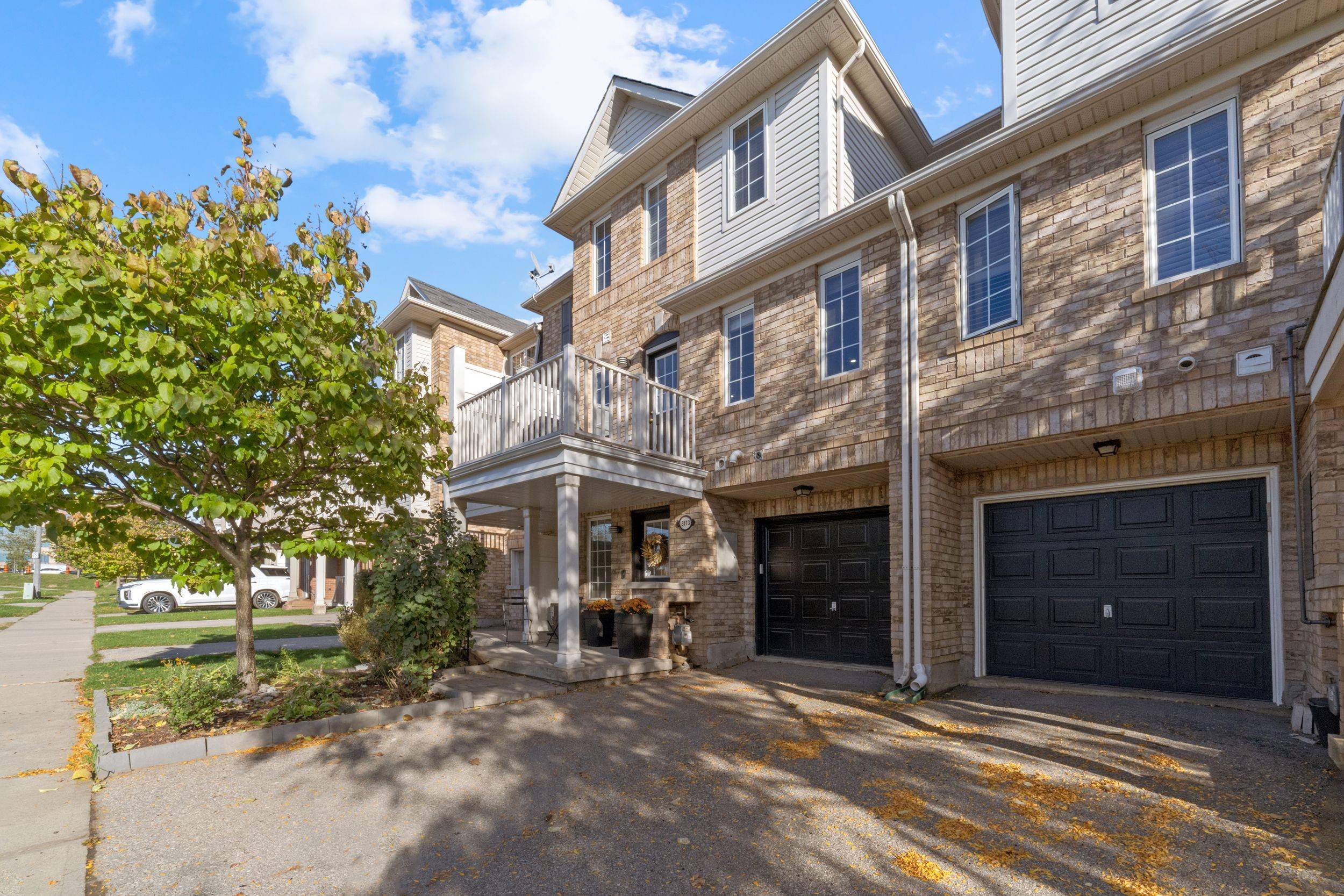 Oakville, ON L6M 5H9,3113 Stornoway CIR