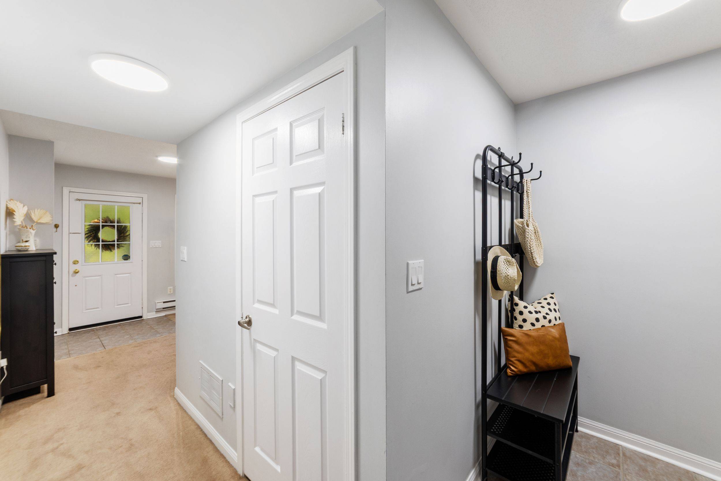 Oakville, ON L6M 5H9,3113 Stornoway CIR