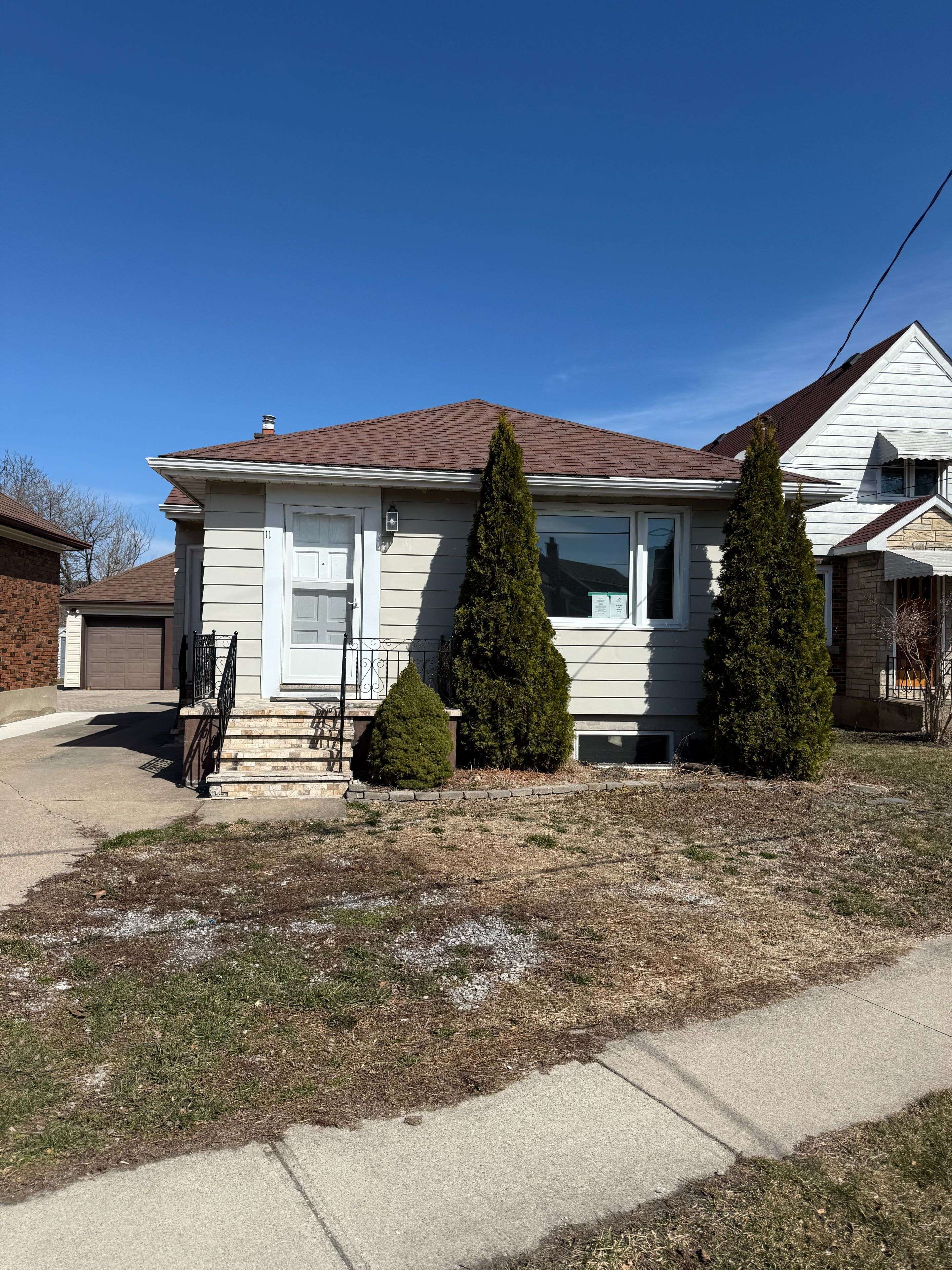 St. Catharines, ON L2M 5E6,11 Garnet ST