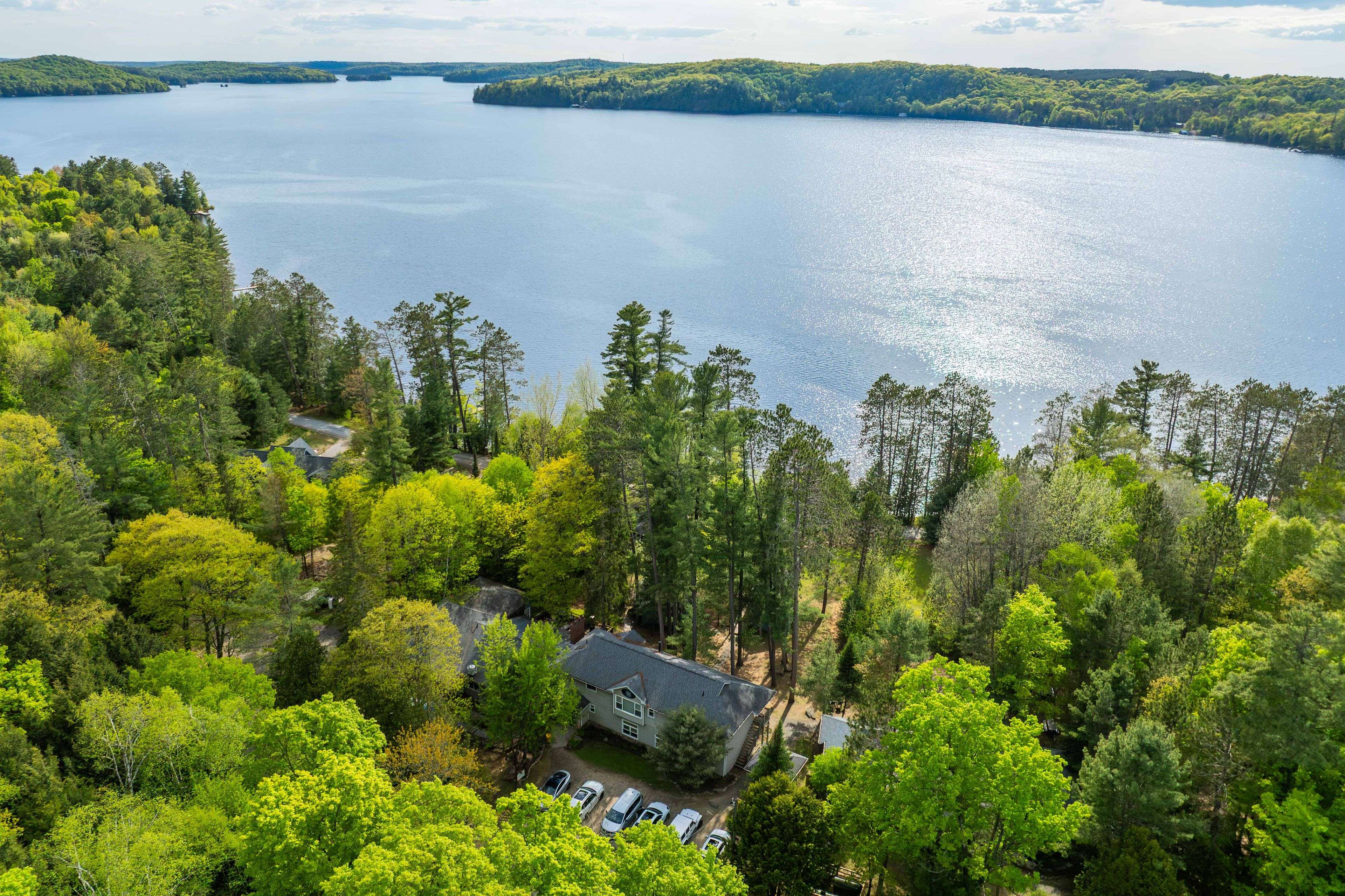 Lake Of Bays, ON P0A 1H0,1091 Dwight Beach RD