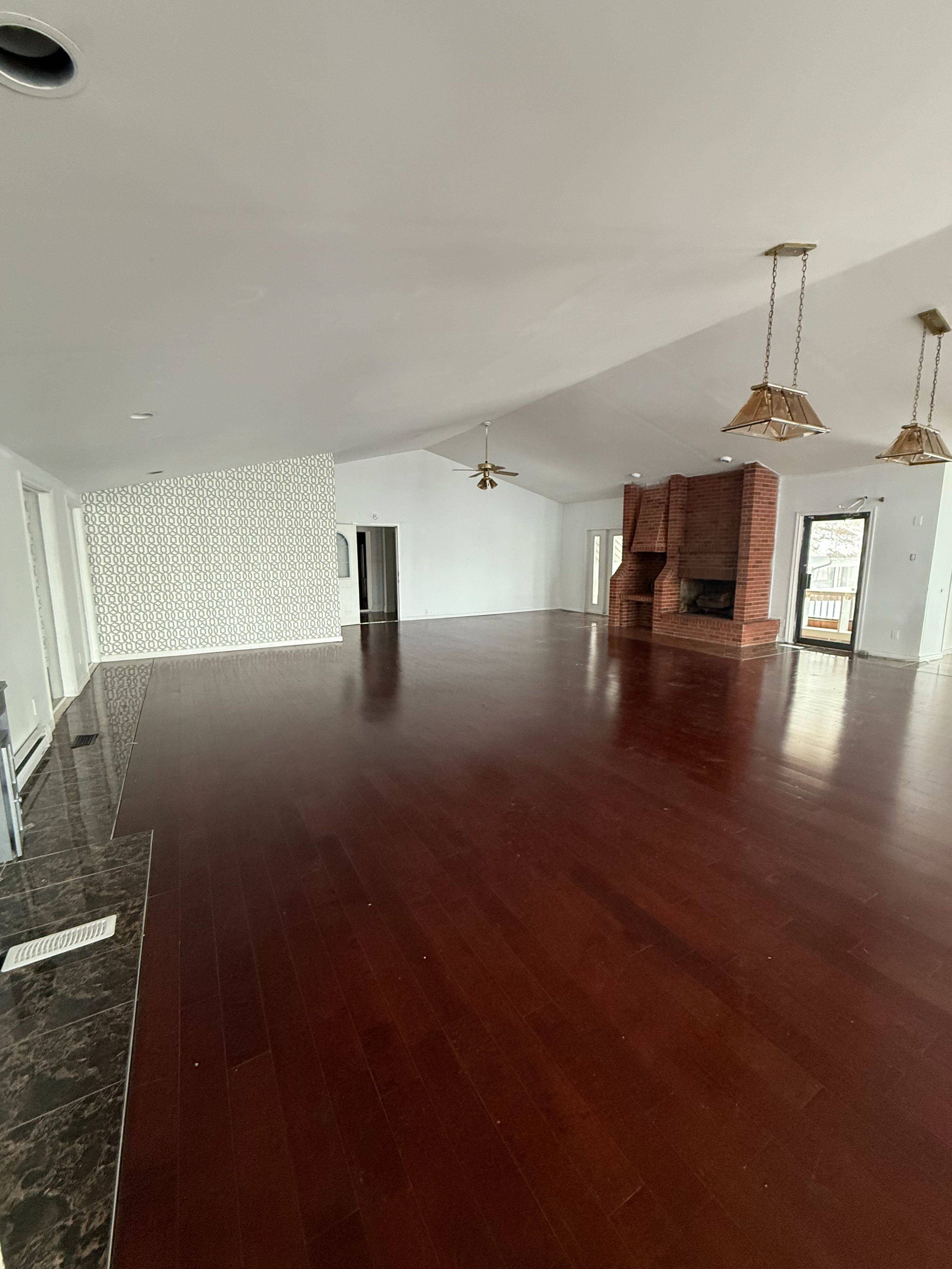 Orleans - Cumberland And Area, ON K4B 1J1,8411 RUSSELL RD