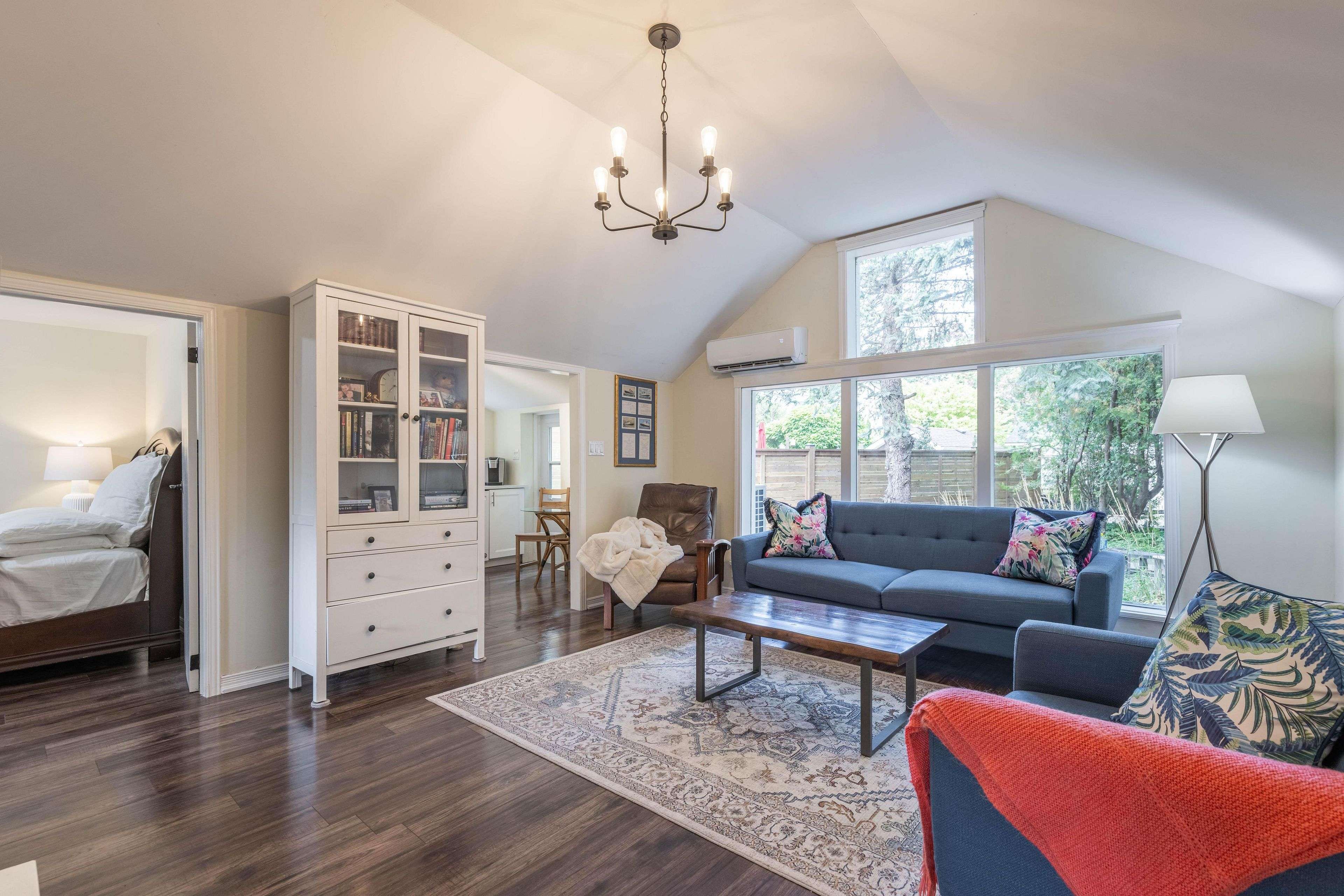 Niagara-on-the-lake, ON L0S 1J0,6 Circle ST