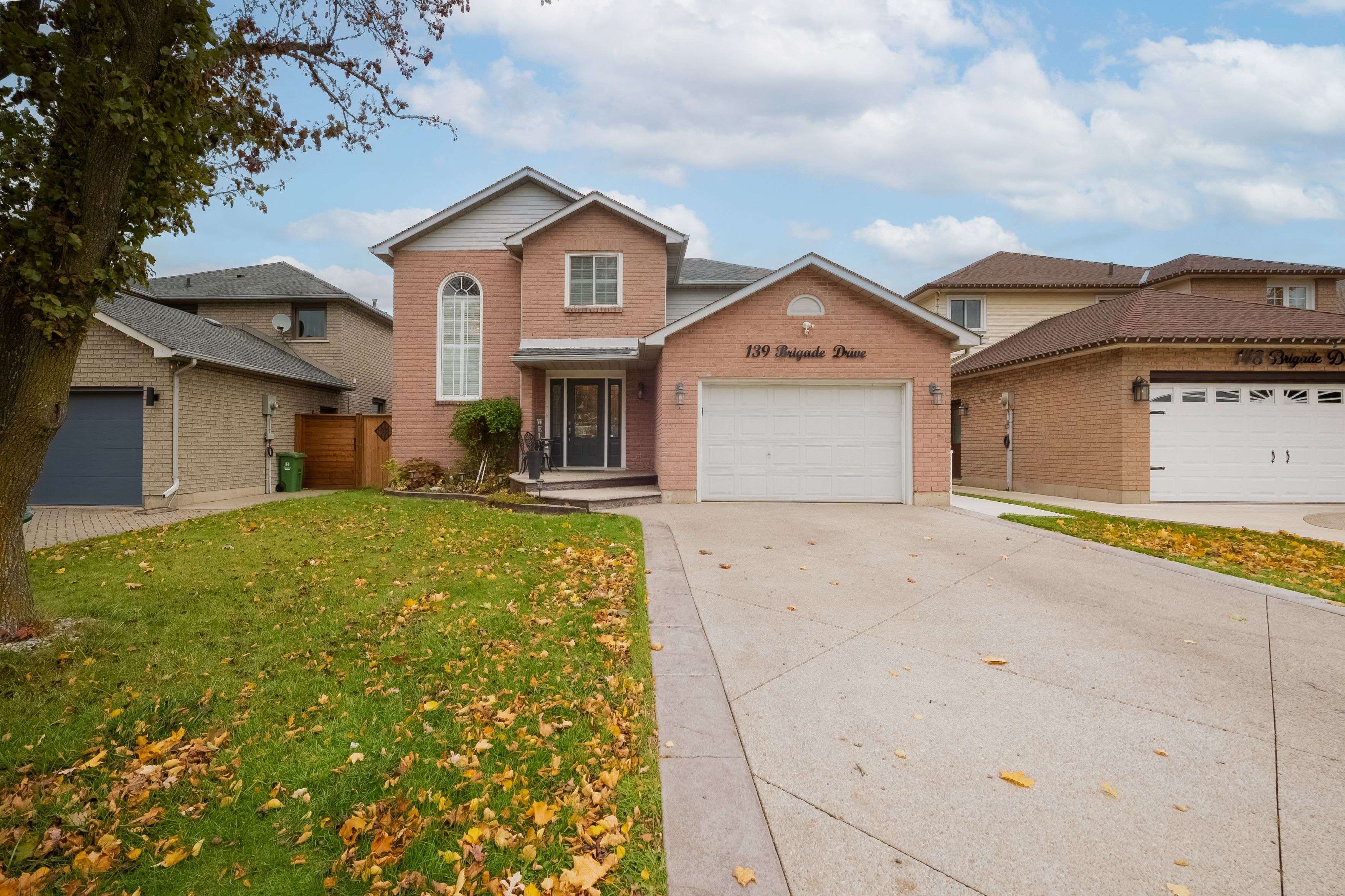 Hamilton, ON L9B 2B9,139 Brigade DR