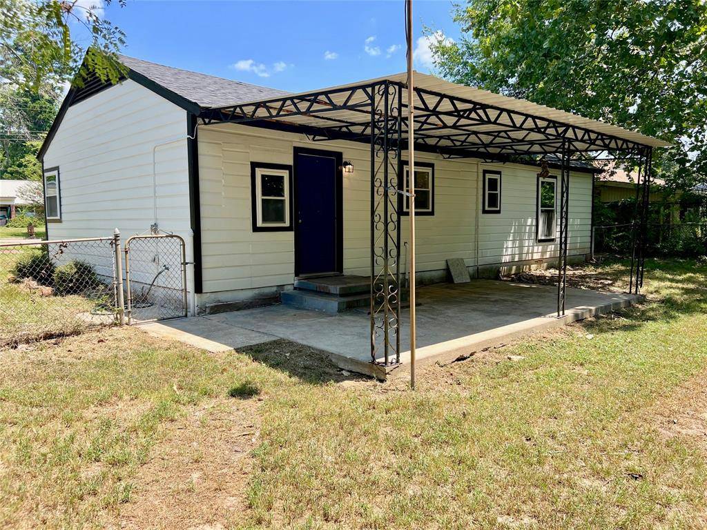 Hughes Springs, TX 75656,611 Hickory