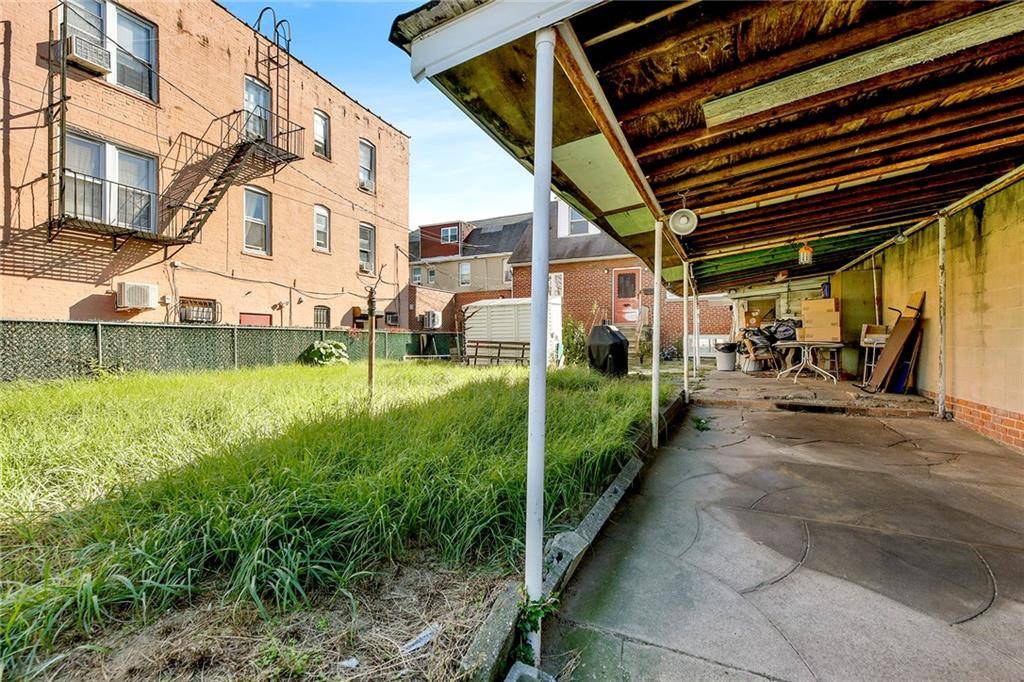 Brooklyn, NY 11223,310 Avenue X