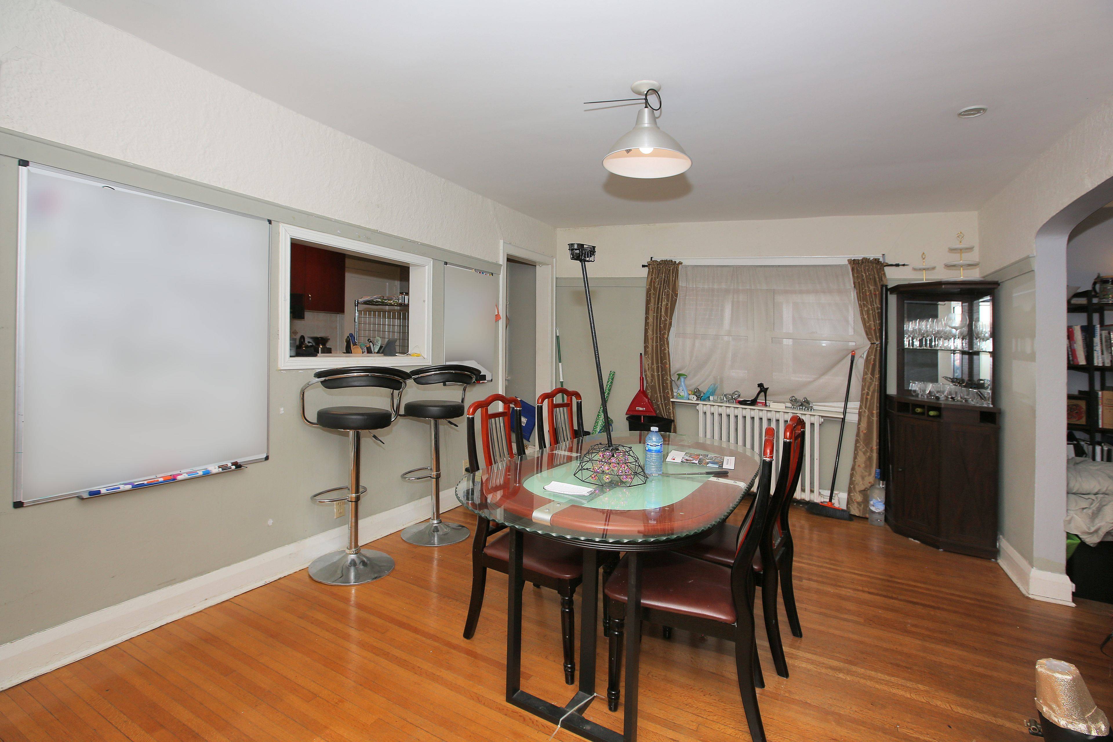 Toronto C03, ON M5P 2J8,147 Highbourne RD #Main Floor