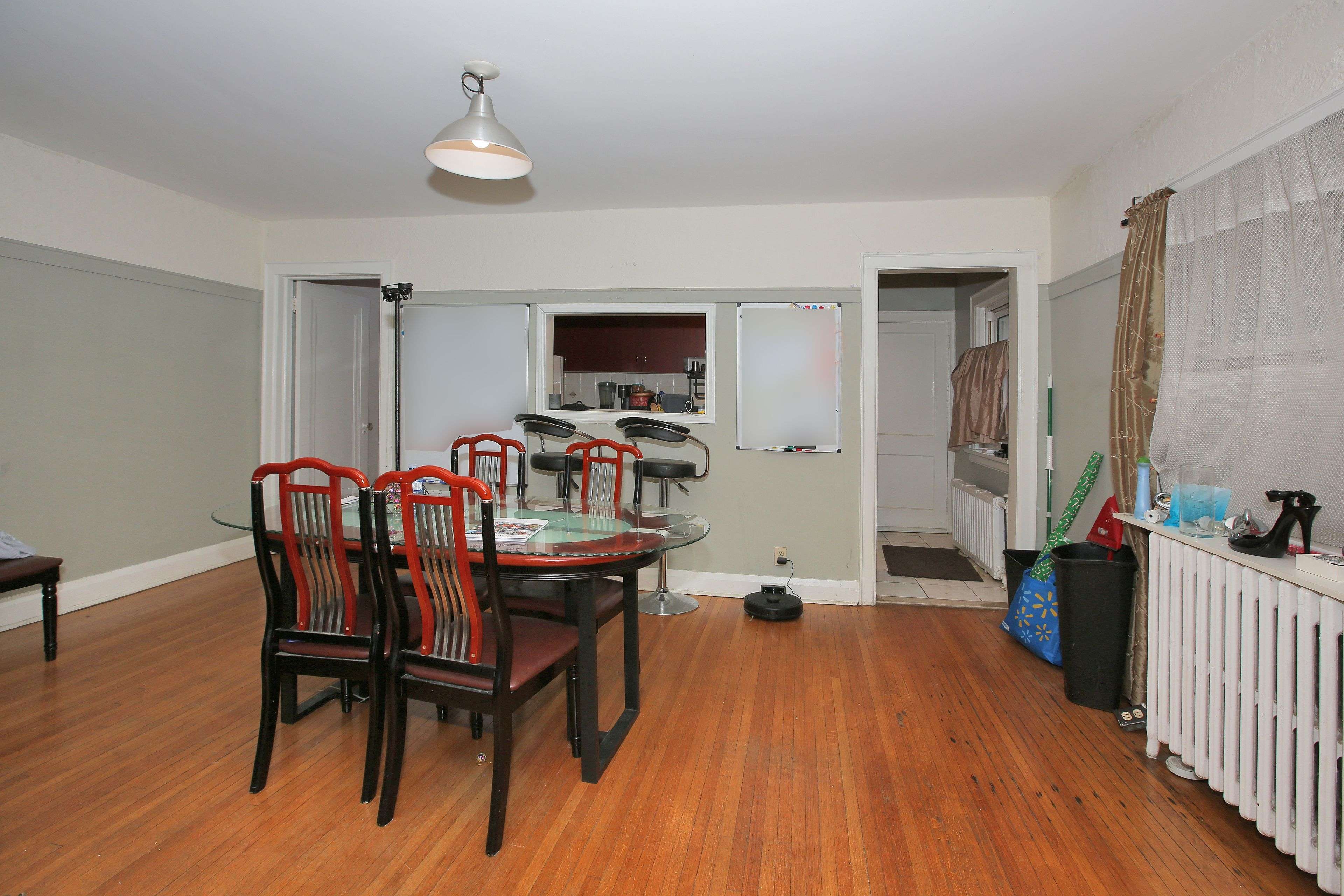 Toronto C03, ON M5P 2J8,147 Highbourne RD #Main Floor