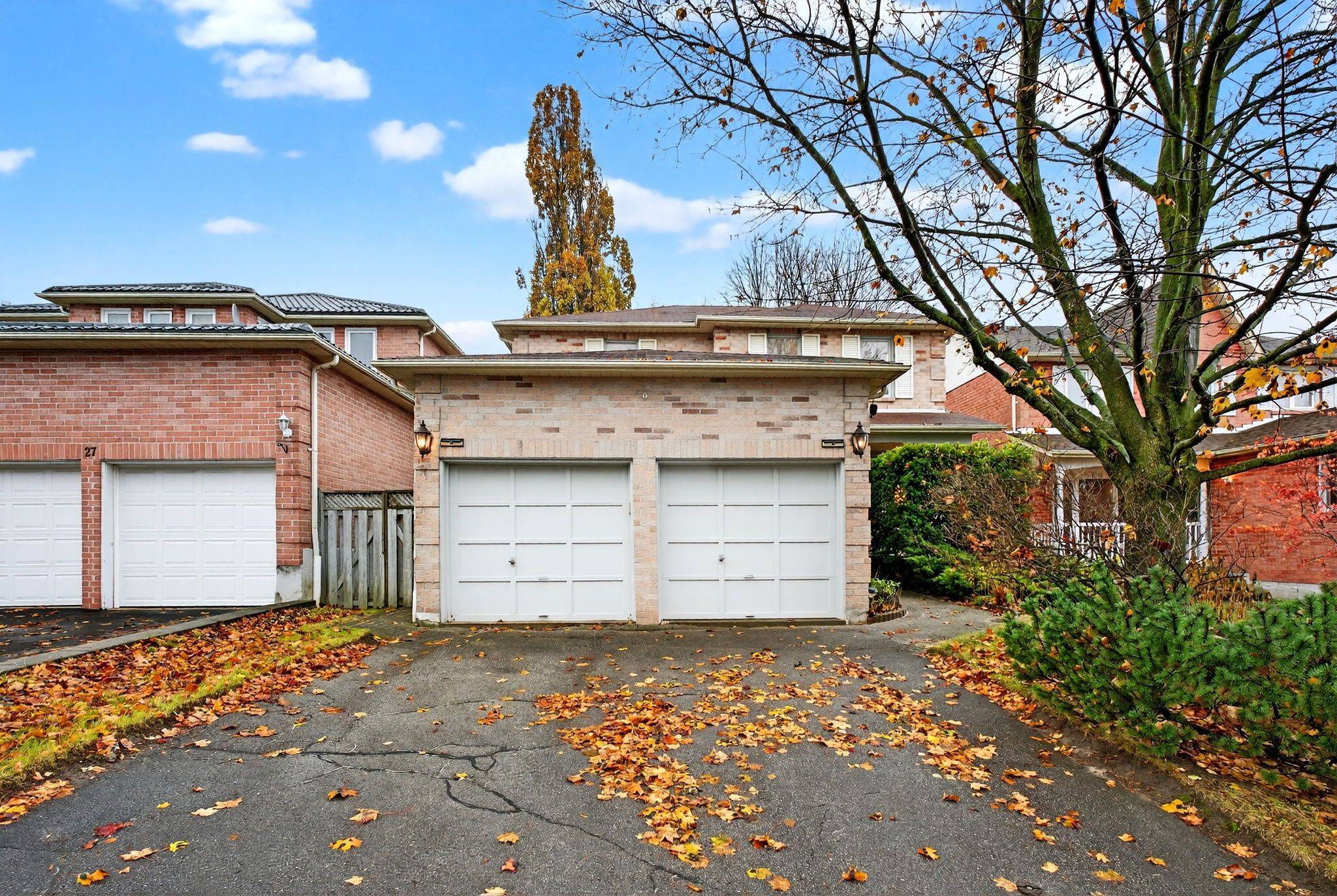 Ajax, ON L1T 3K8,29 Locker DR