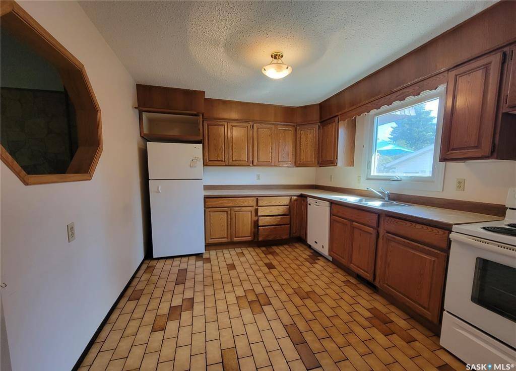 North Battleford, SK S9A 3G9,2002 Foley DRIVE #B