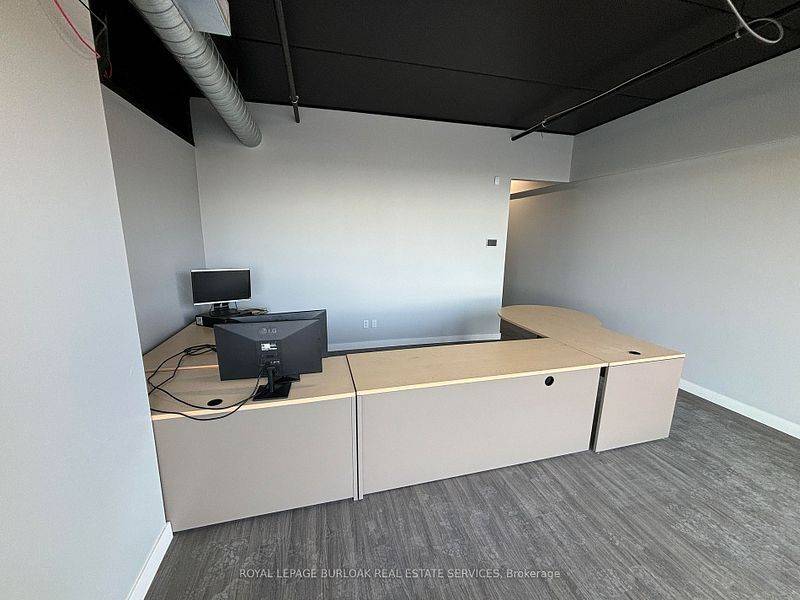 Burlington, ON L7N 3V6,760 Laurentian DR #26