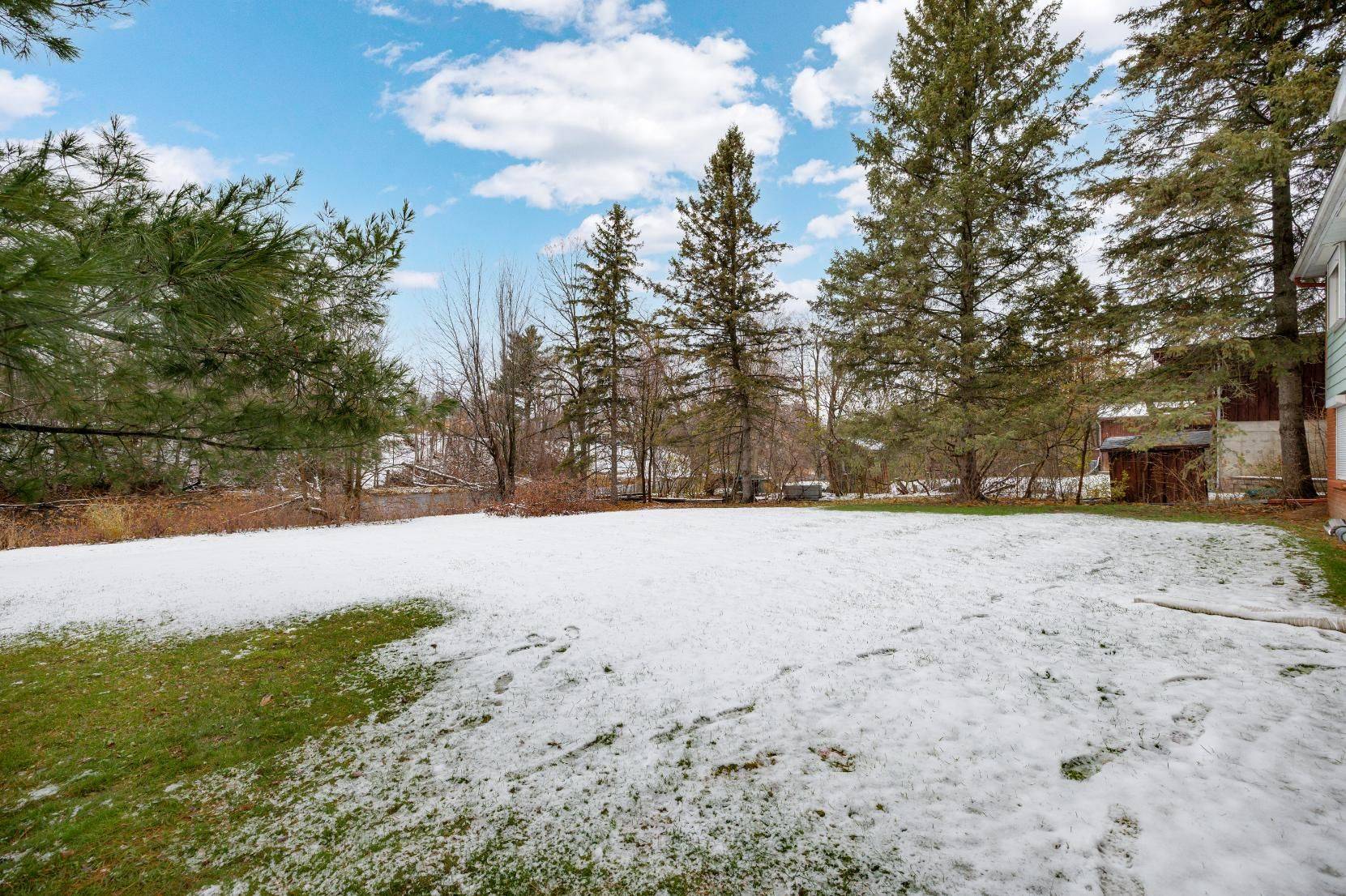 Manotick - Kars - Rideau Twp And Area, ON K4M 1G2,5218 Mclean CRES