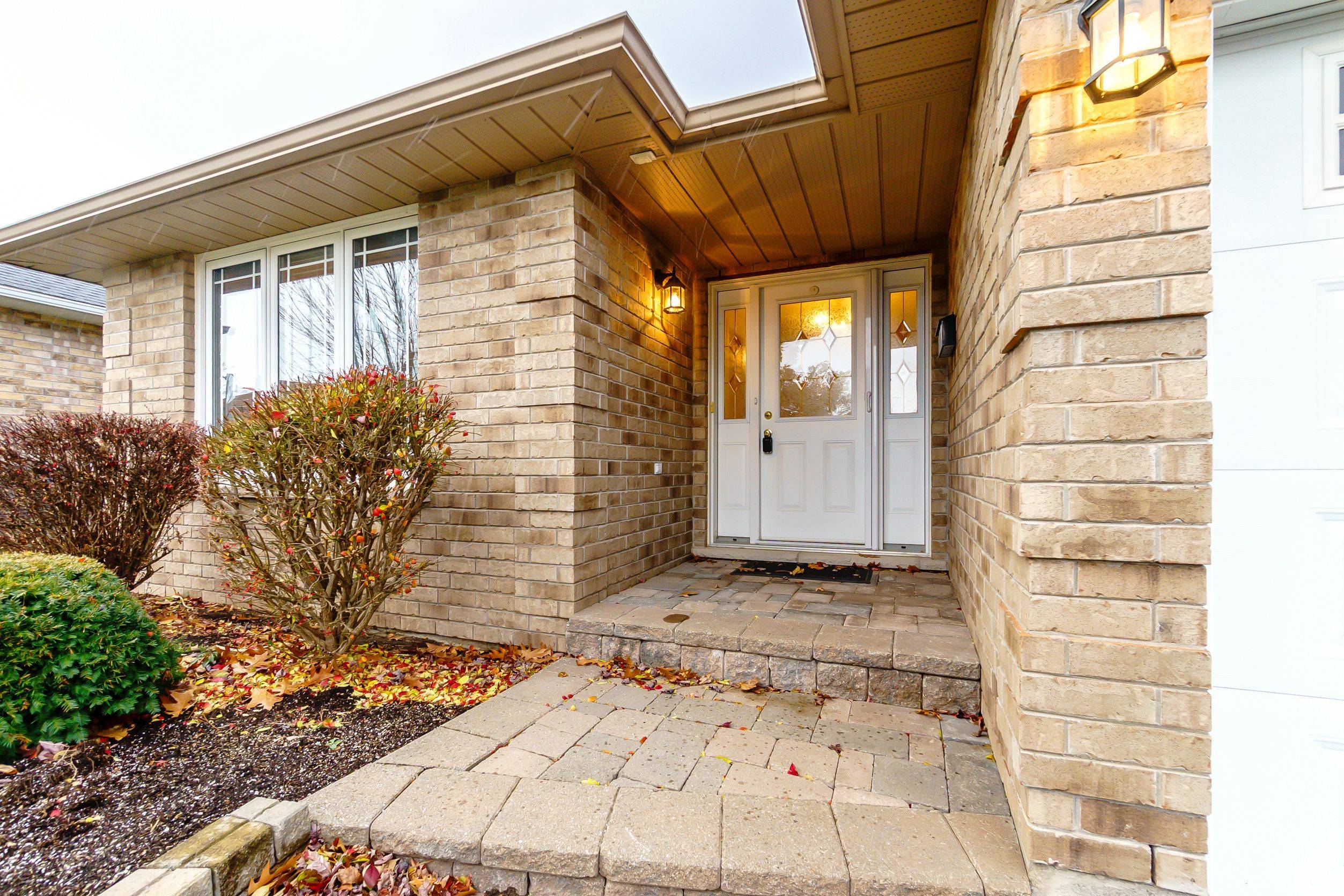 Peterborough, ON K9H 0A8,1587 Scollard CRES